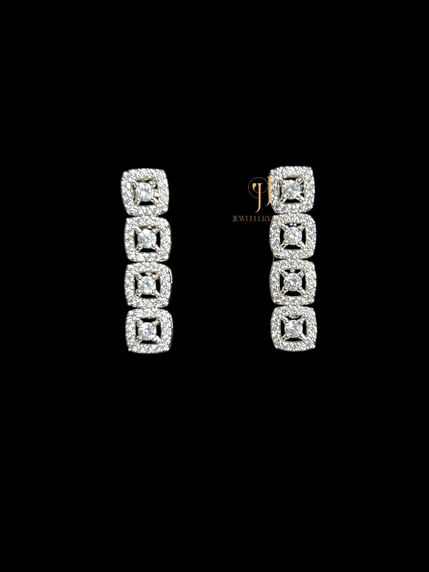 AVA DIAMOND NECKLACE N-1053