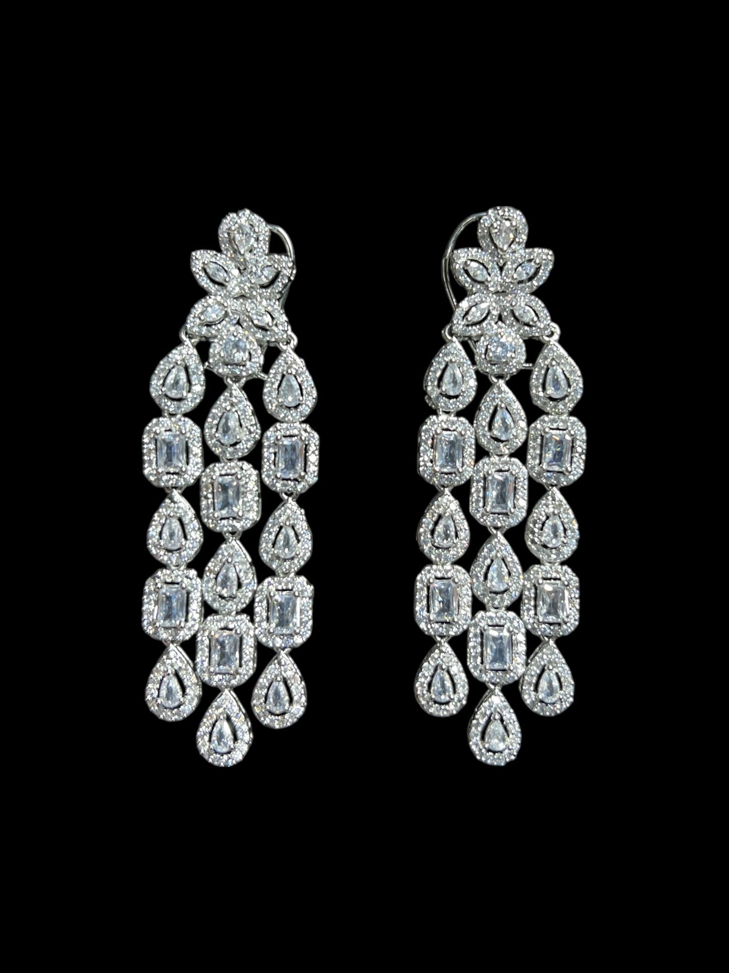 SOFIA DIAMOND EARRING E-1075