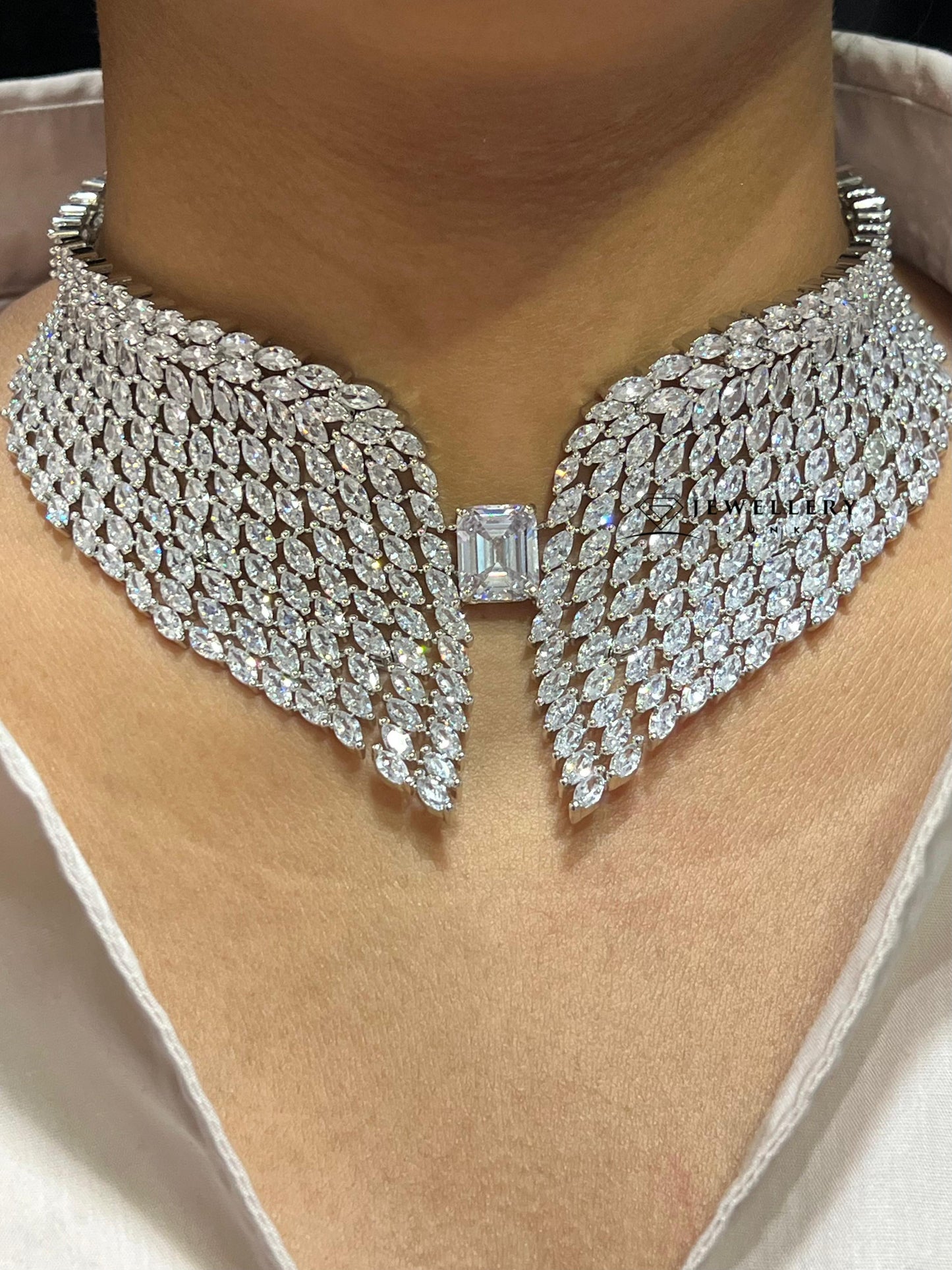 DARLE DIAMOND NECKLACE N-1062