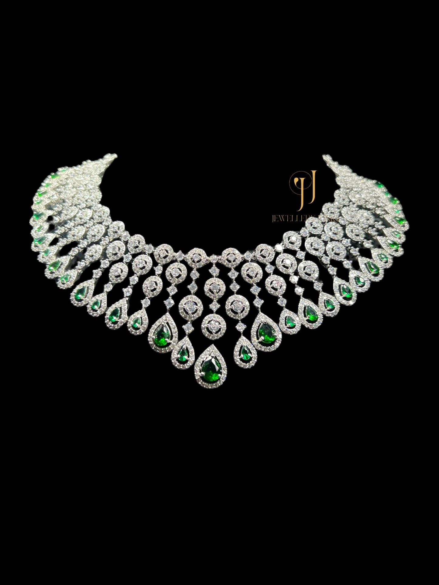 DELPHI DIAMOND NECKLACE N-1066