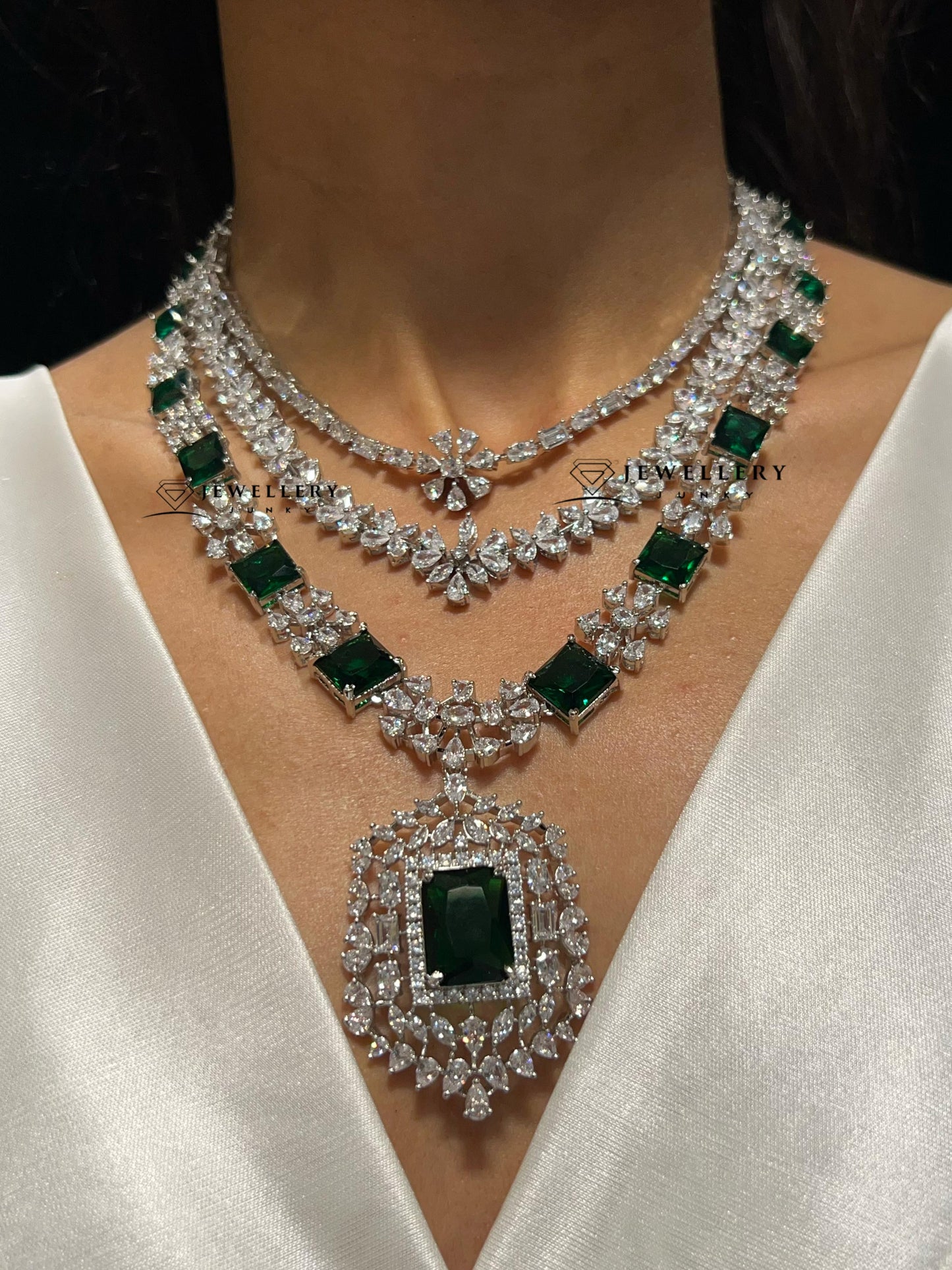 NURA DIAMOND NECKLACE N-1547