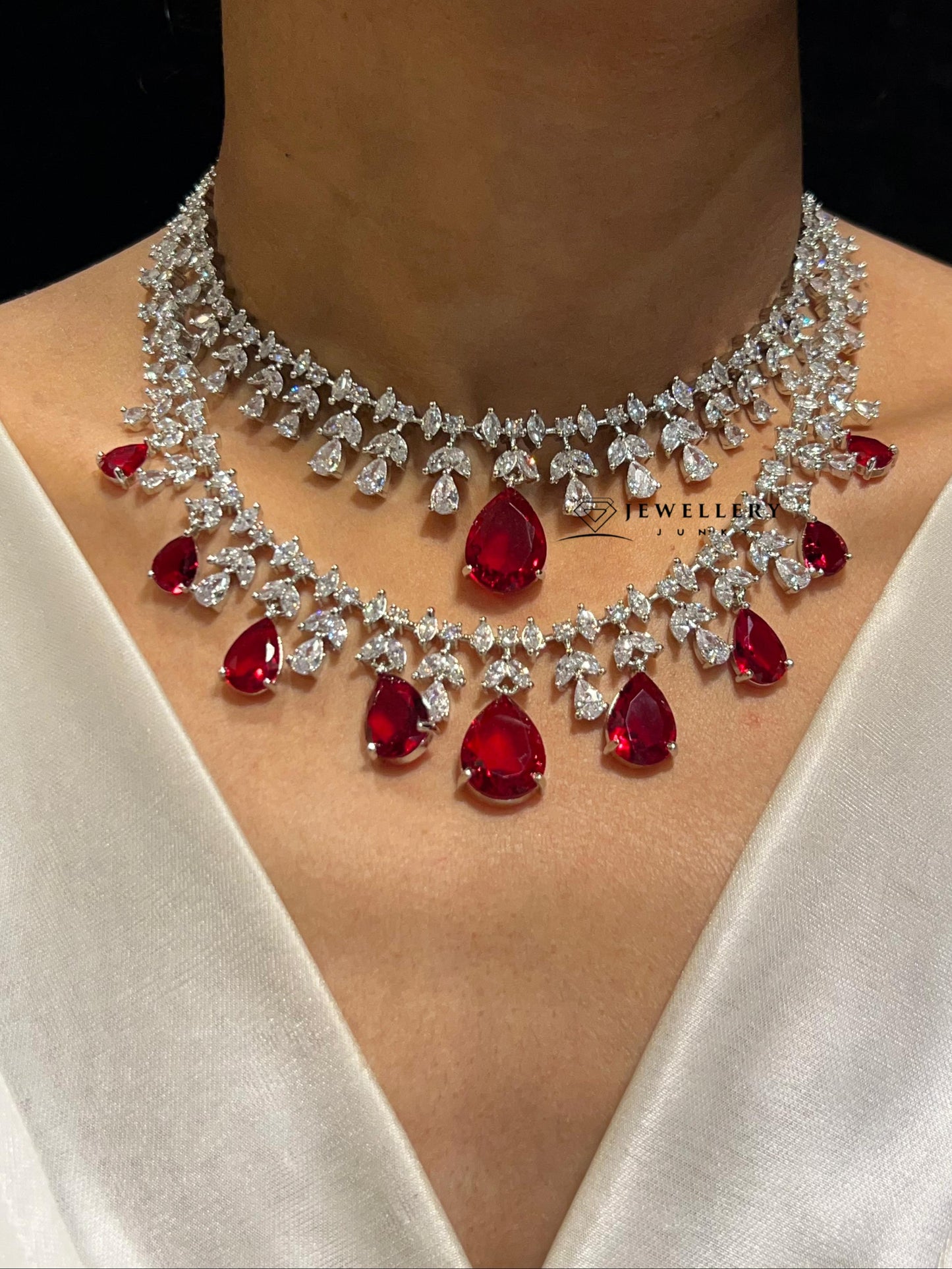 MONROE DIAMOND NECKLACE