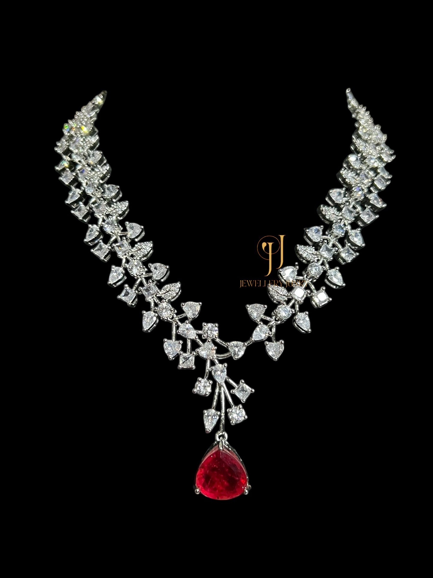 BRITTANY DIAMOND NECKLACE N-1055