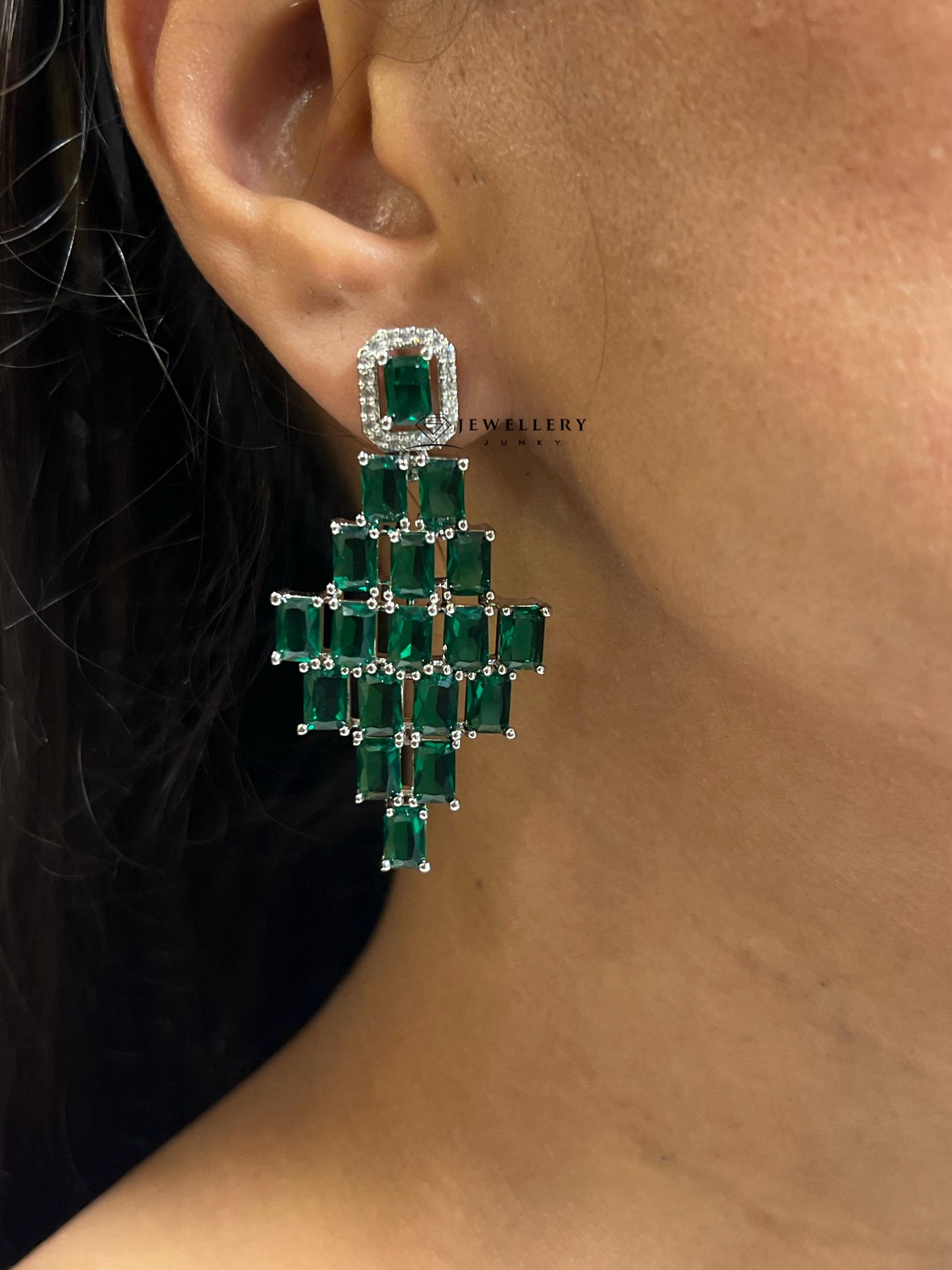 BRINDA DIAMOND NECKLACE N-1534