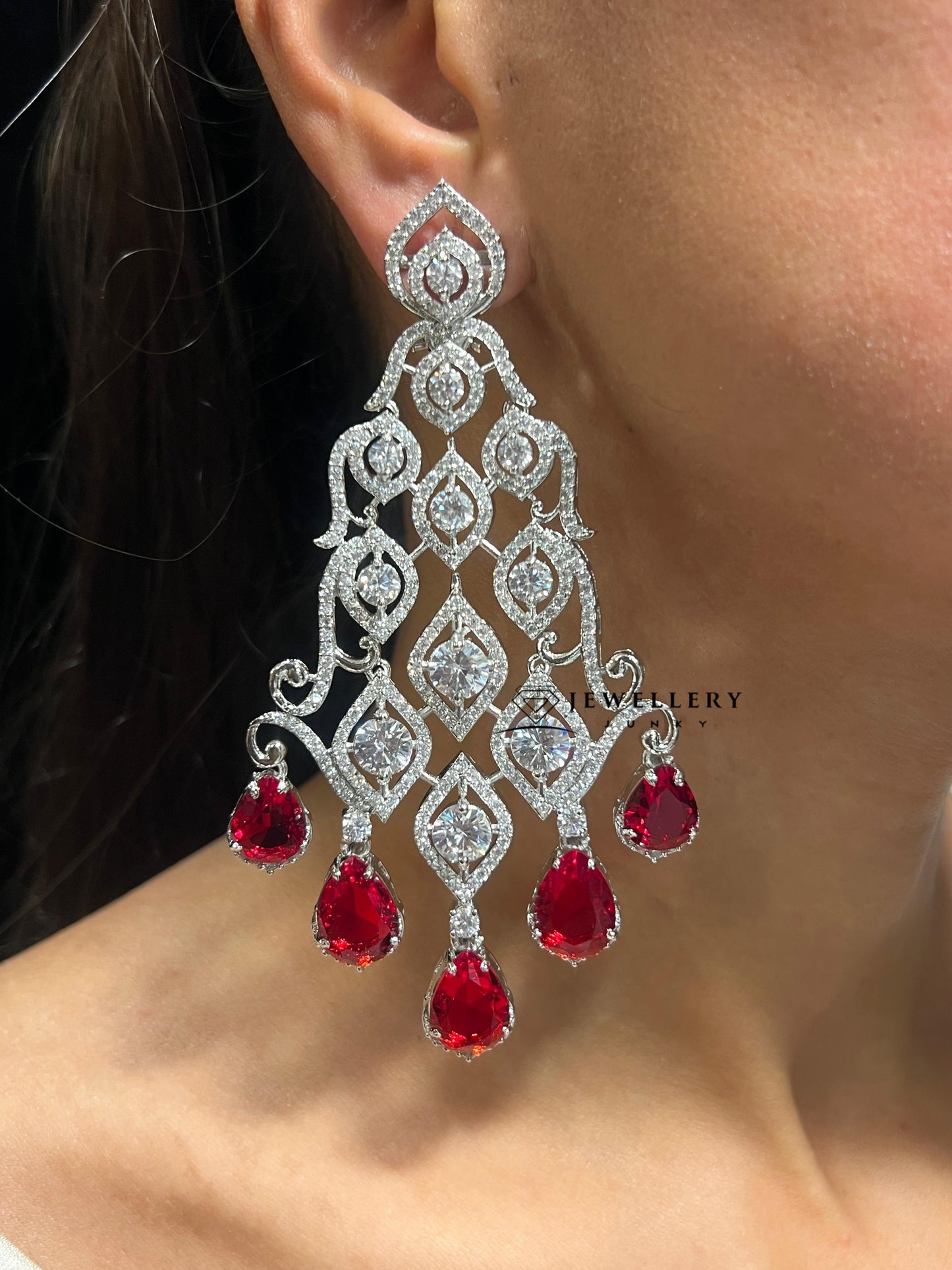 KENIA DIAMOND EARRING E-1448