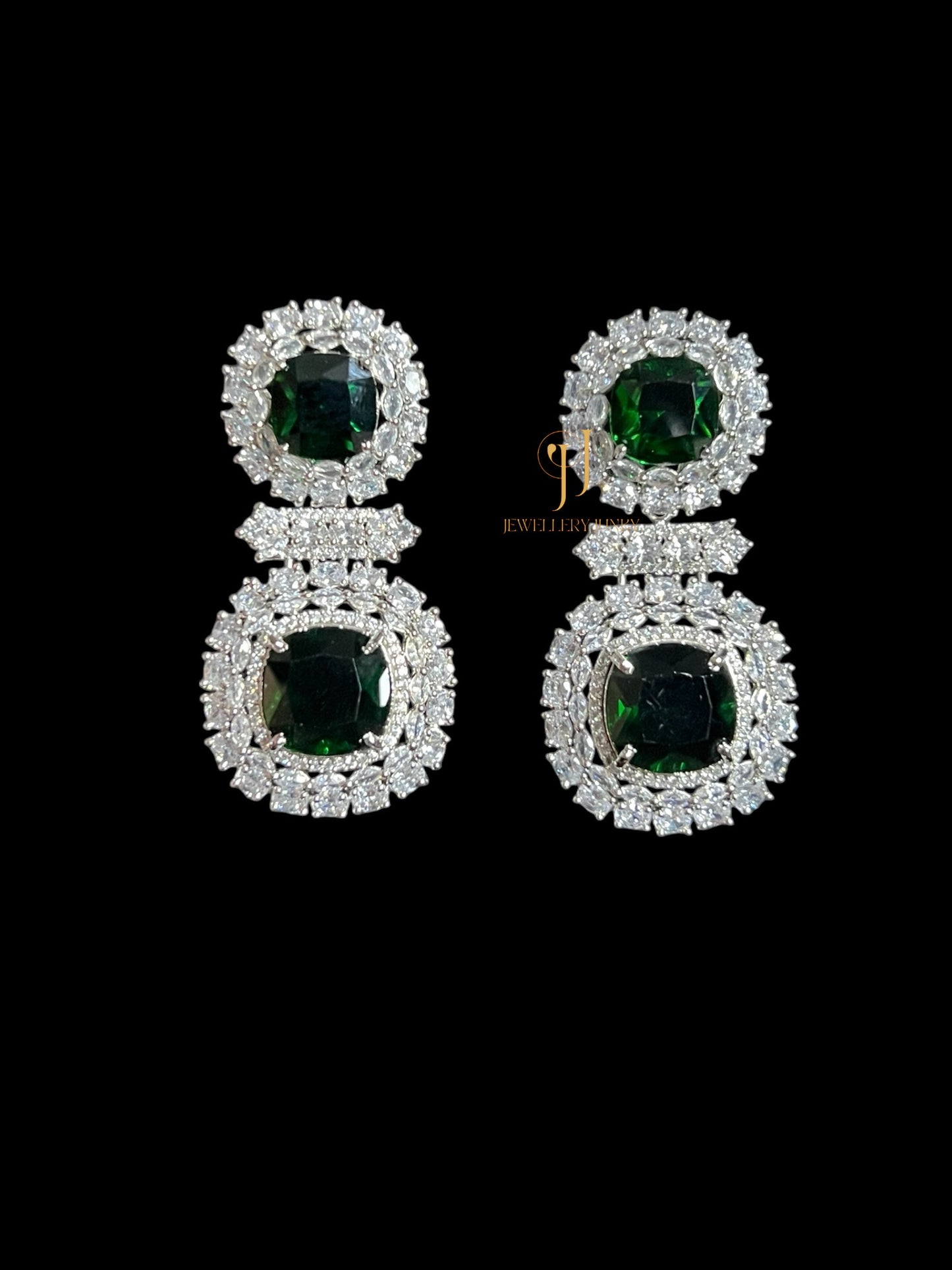 AMIYA DIAMOND EMERALD NECKLACE N-1044