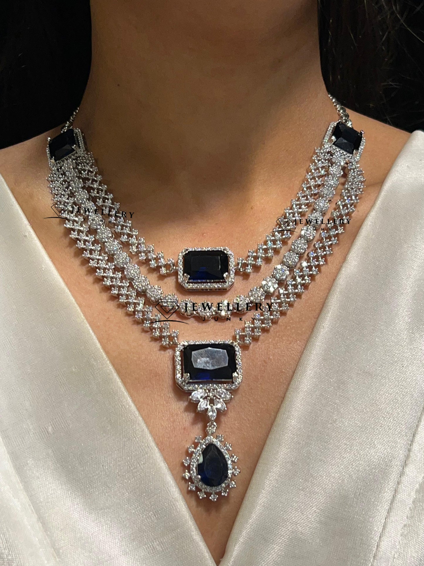 CLEO DIAMOND NECKLACE