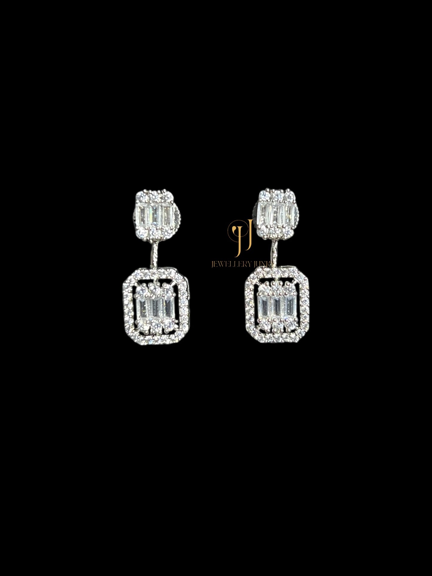 CASSANDRA DIAMOND NECKLACE N-1057