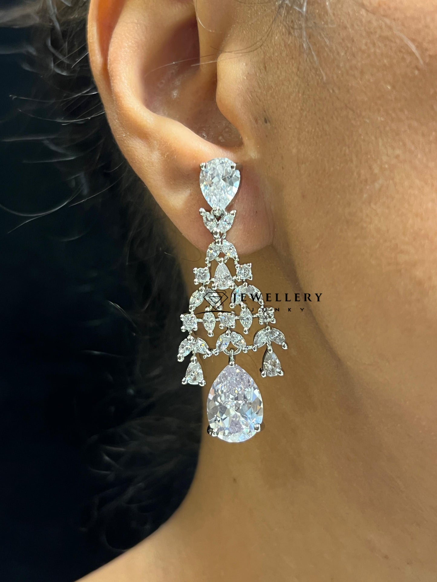MONROE DIAMOND NECKLACE