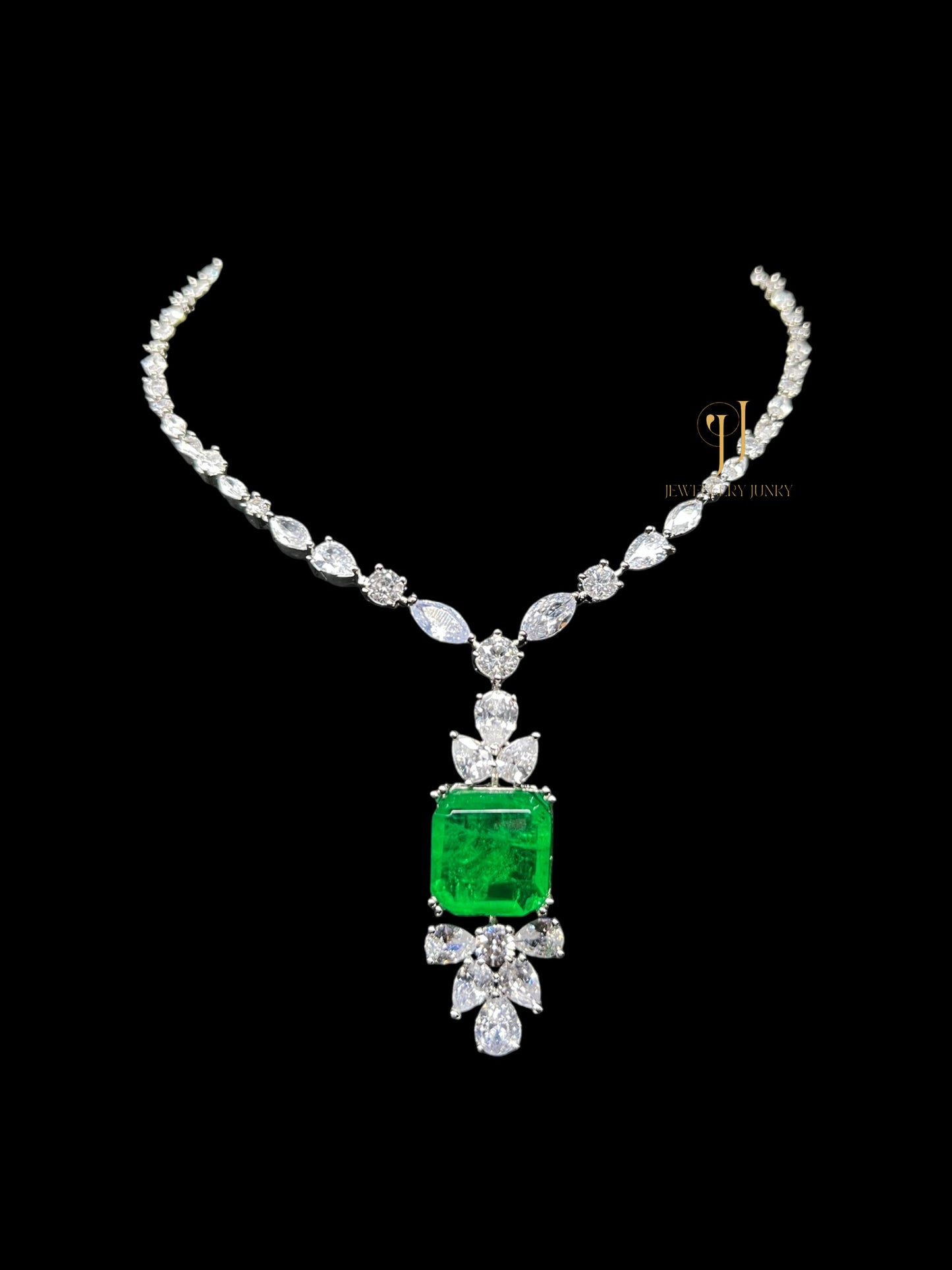 ASHLEY DIAMOND NECKLACE N-1190