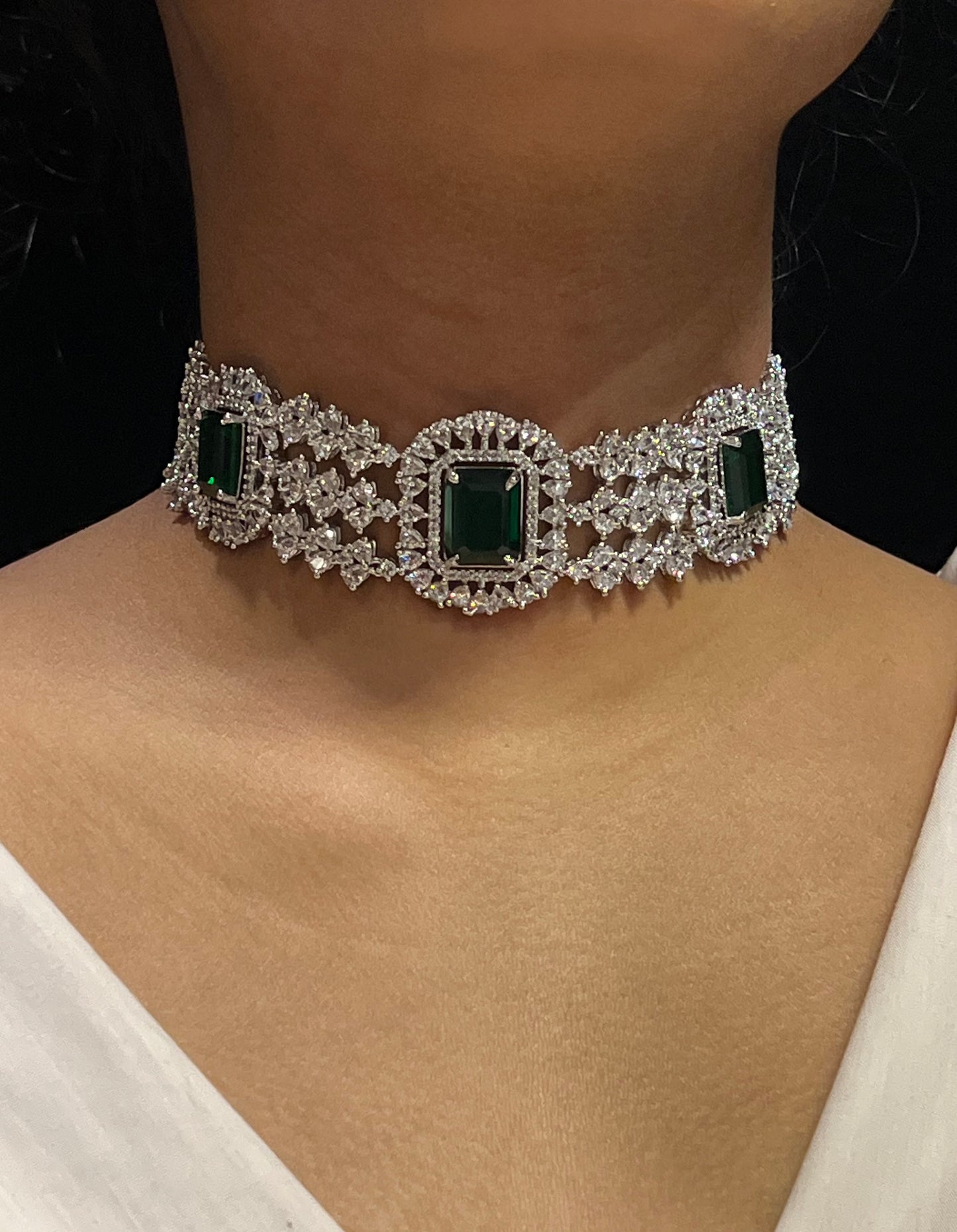 DIYA MIRZA EMERALD NECKLACE