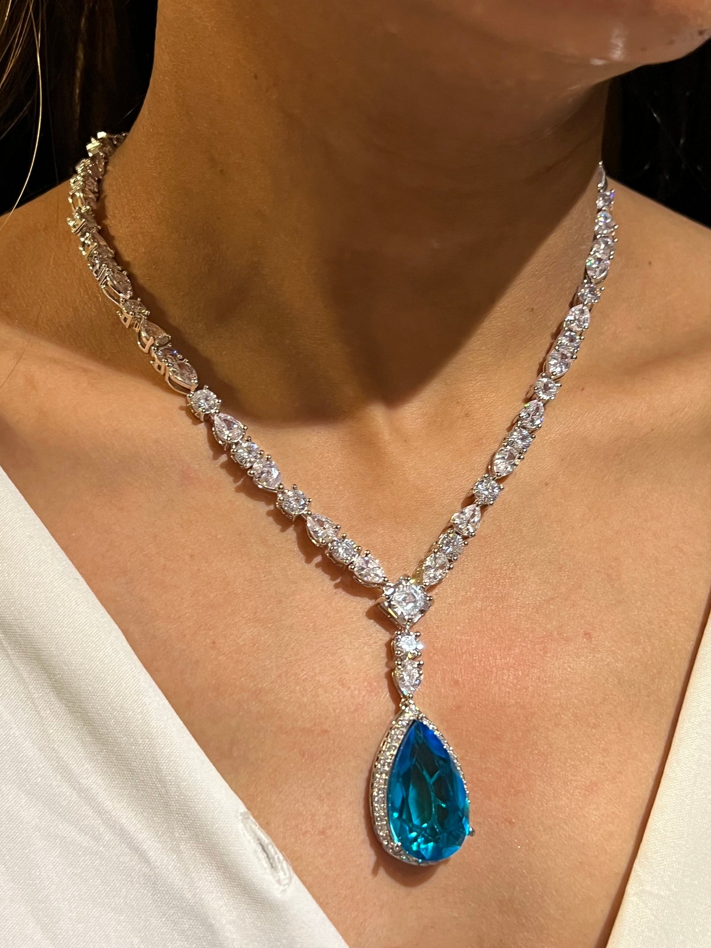 HIMANSHI DIAMOND NECKLACE