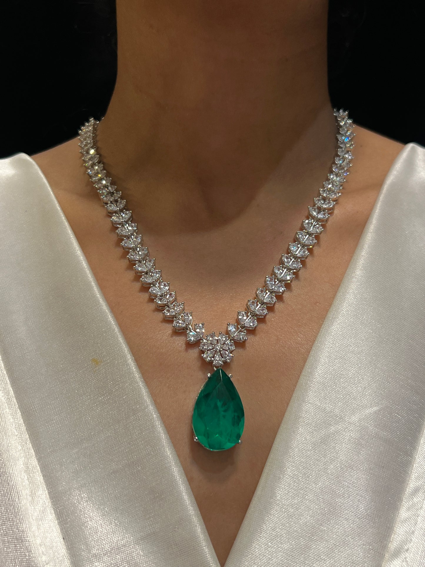 EDEN DIAMOND NECKLACE