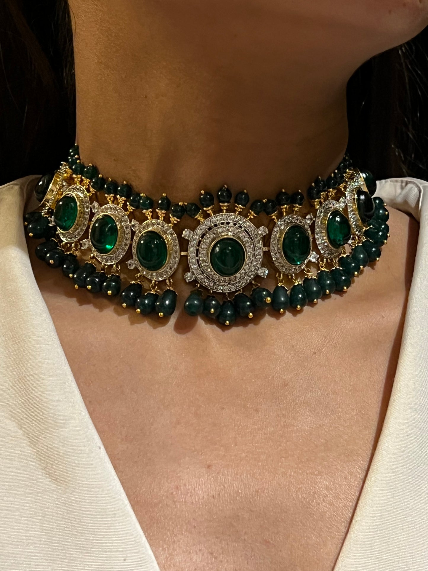 SHRADDHA KUNDUN EMERALD NECKLACE