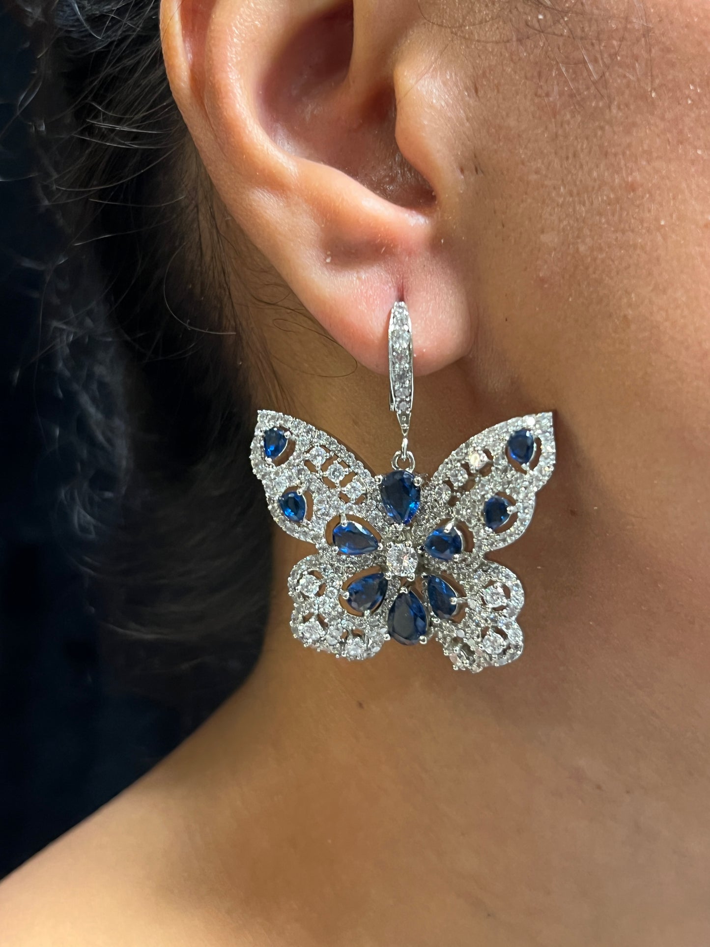 BUTTERFLY DIAMOND HOOPS E-1014