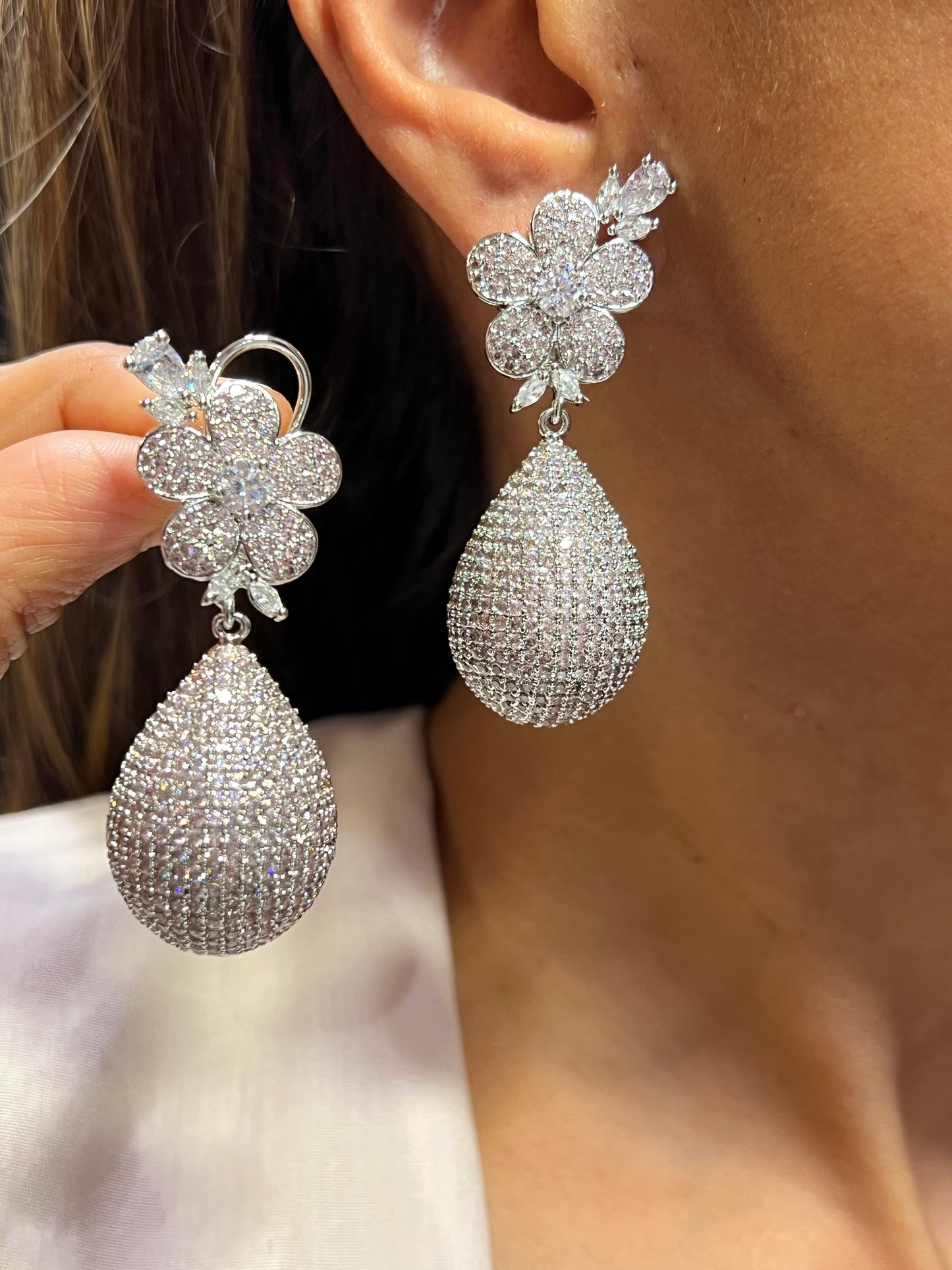 SAZIA DIAMOND NANO EARRING E-1018