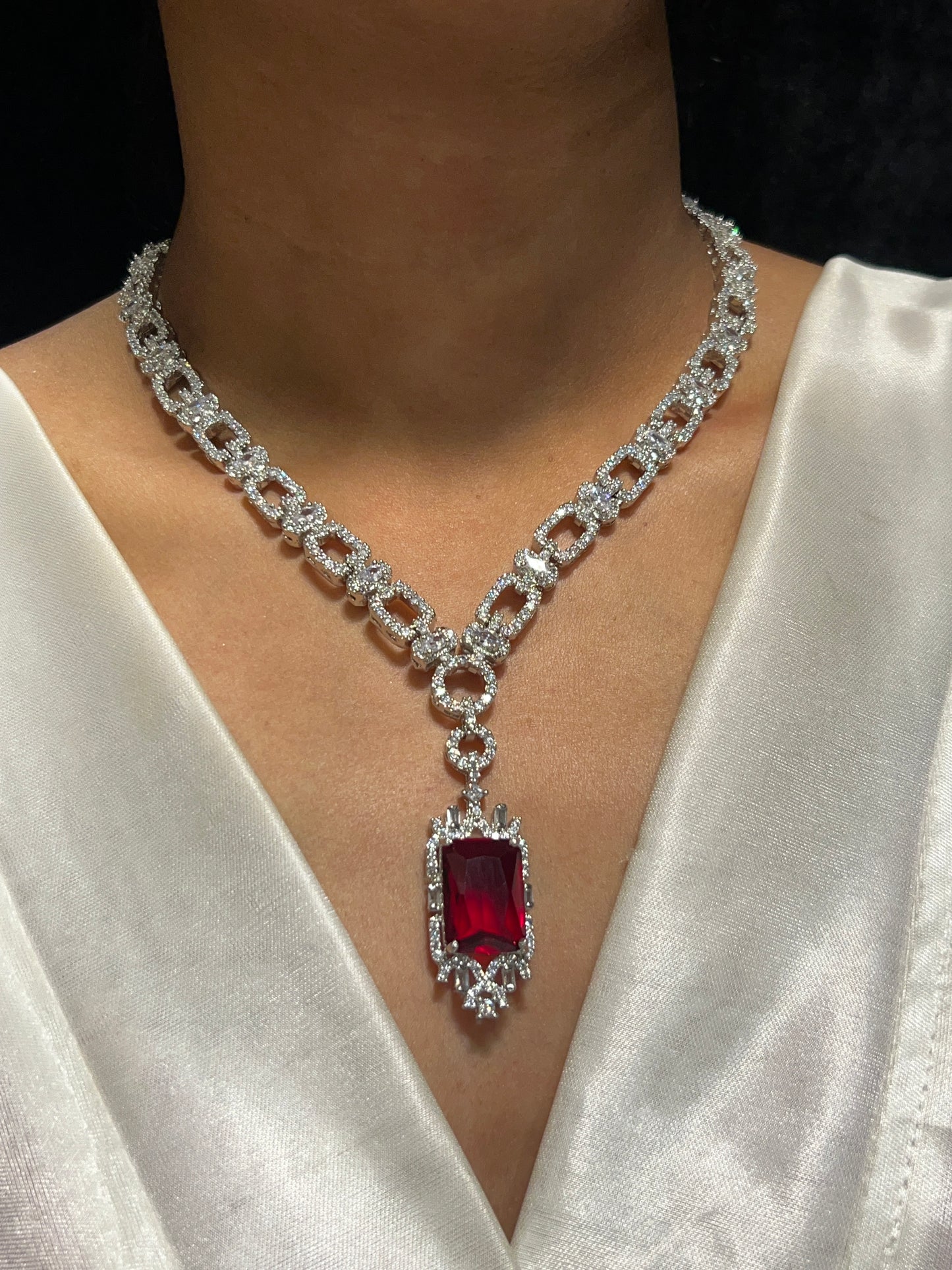 KAYLA DIAMOND NECKLACE