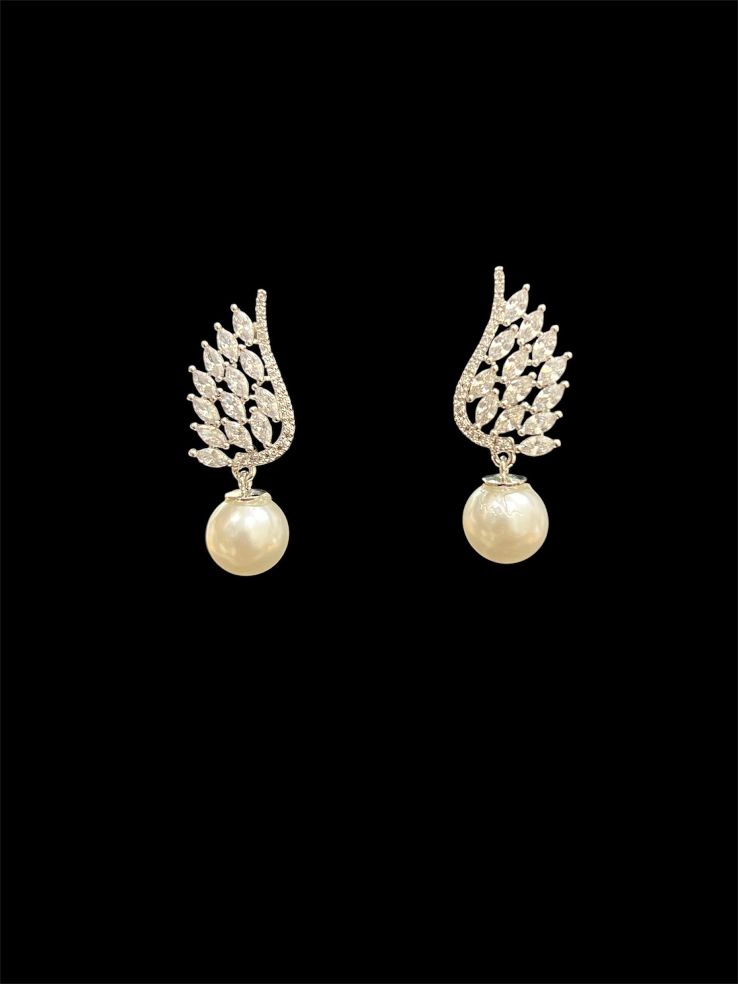 AMARIA DIAMOND STUDS