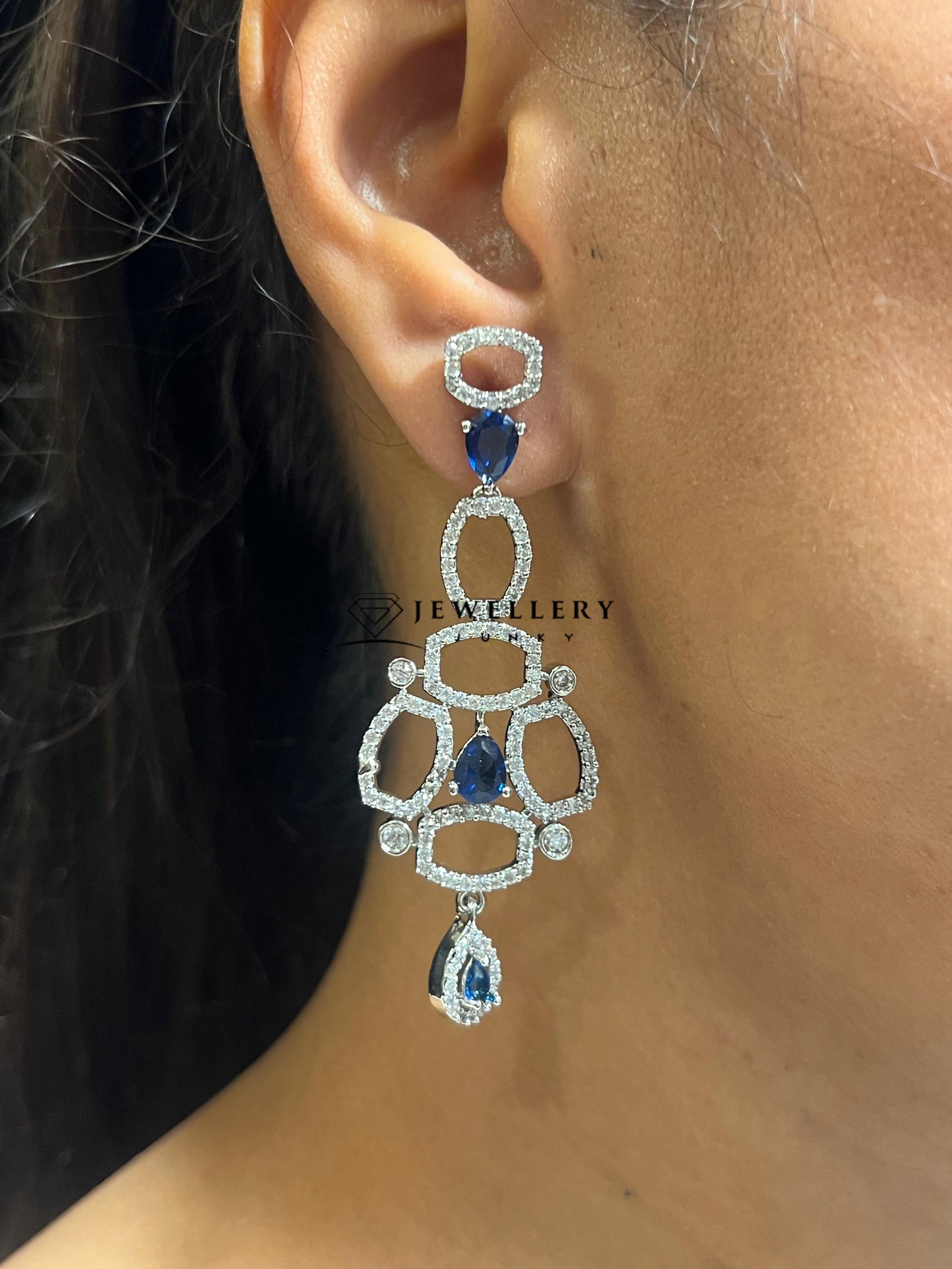 RIVKA DIAMOND NECKLACE