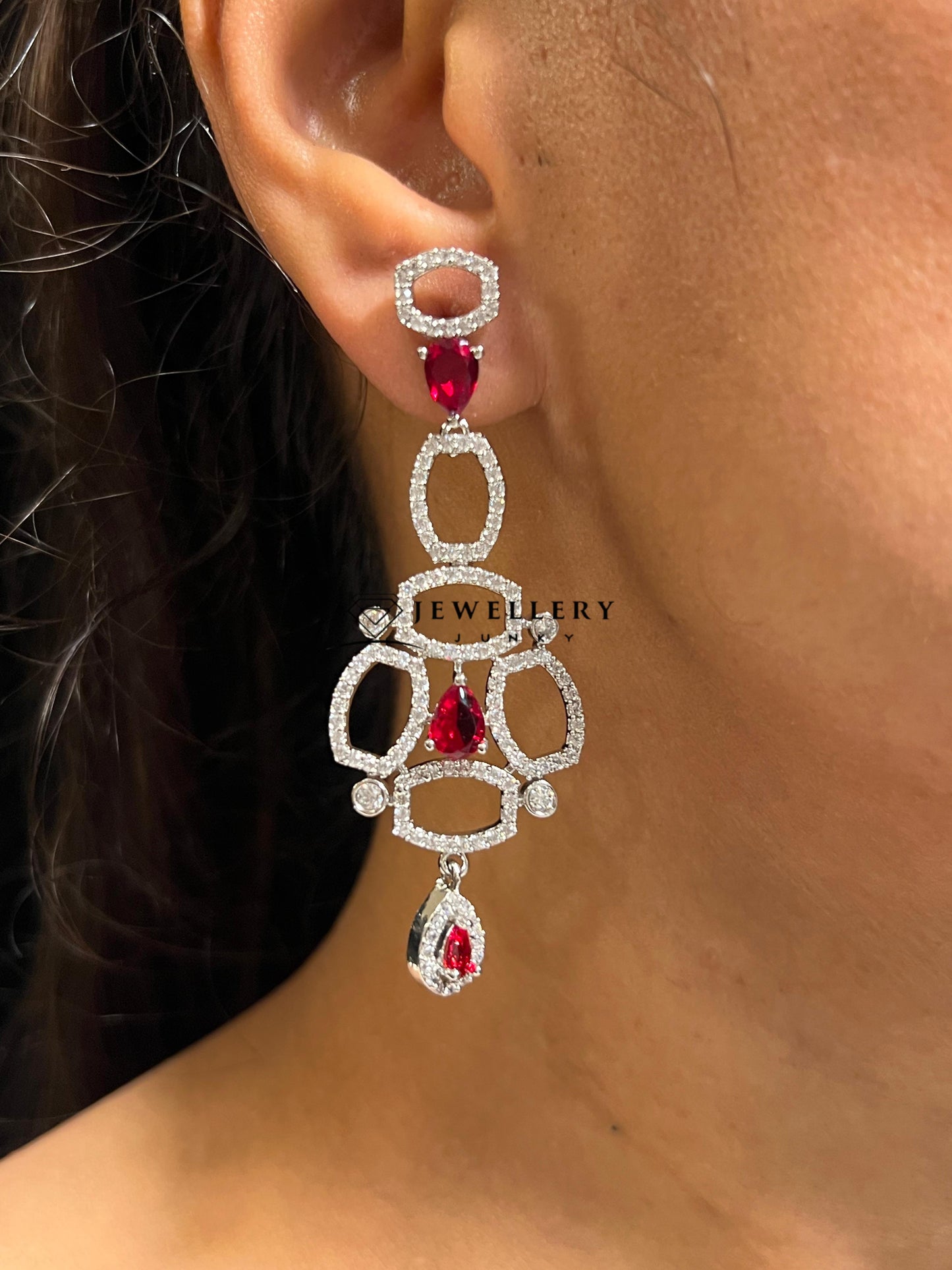 RIVKA DIAMOND NECKLACE