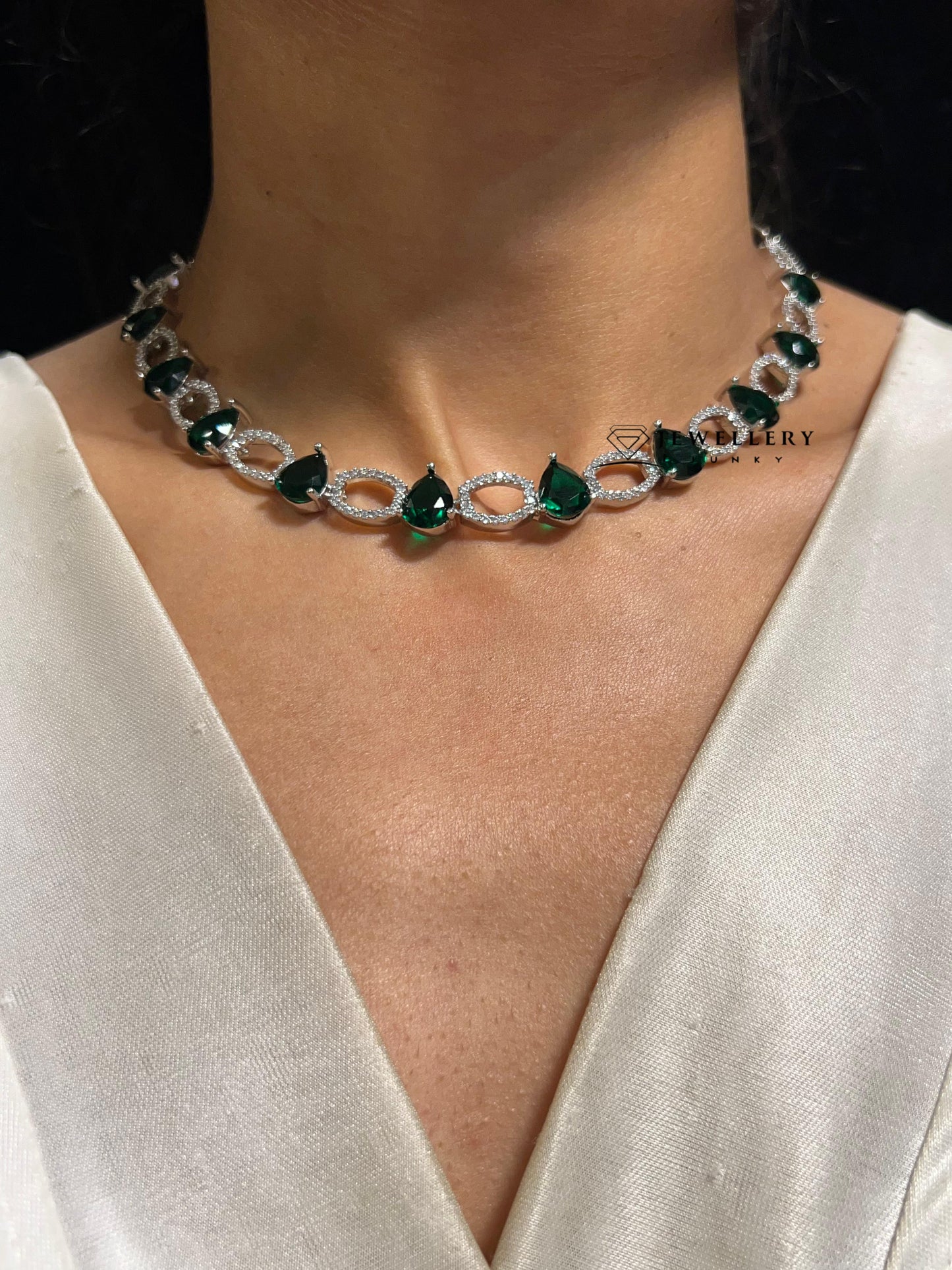 RIVKA DIAMOND NECKLACE