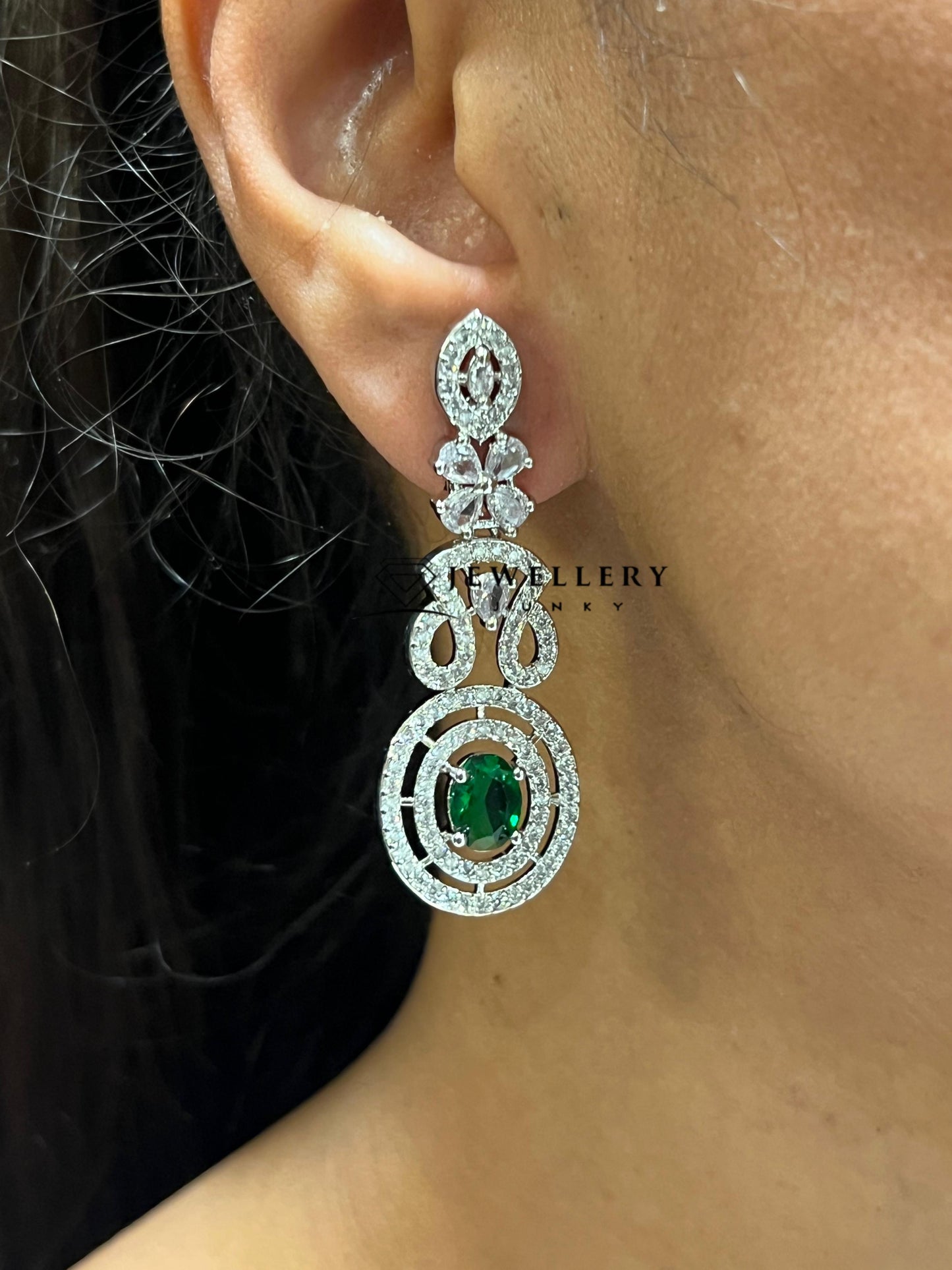 ALESSIA DIAMOND NECKLACE