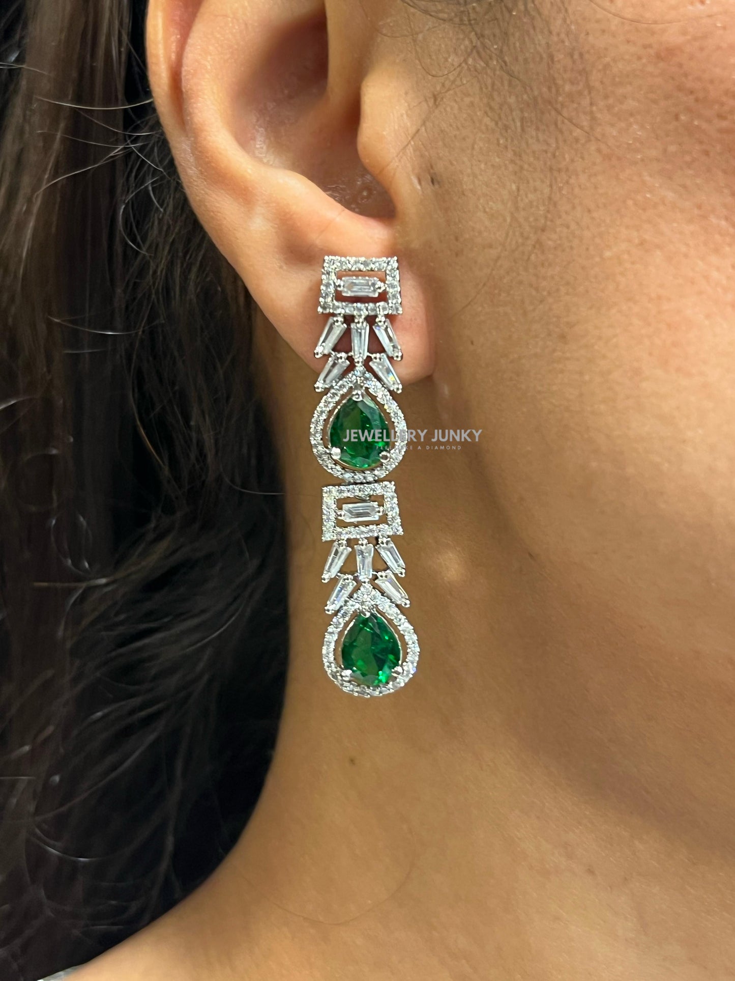 TAYTUM DIAMOND NECKLACE