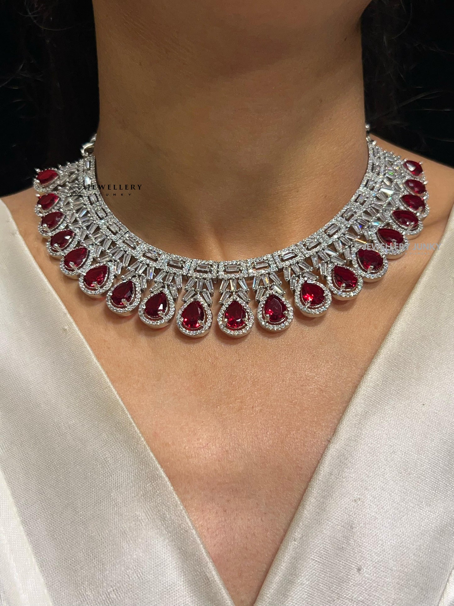 TAYTUM DIAMOND NECKLACE