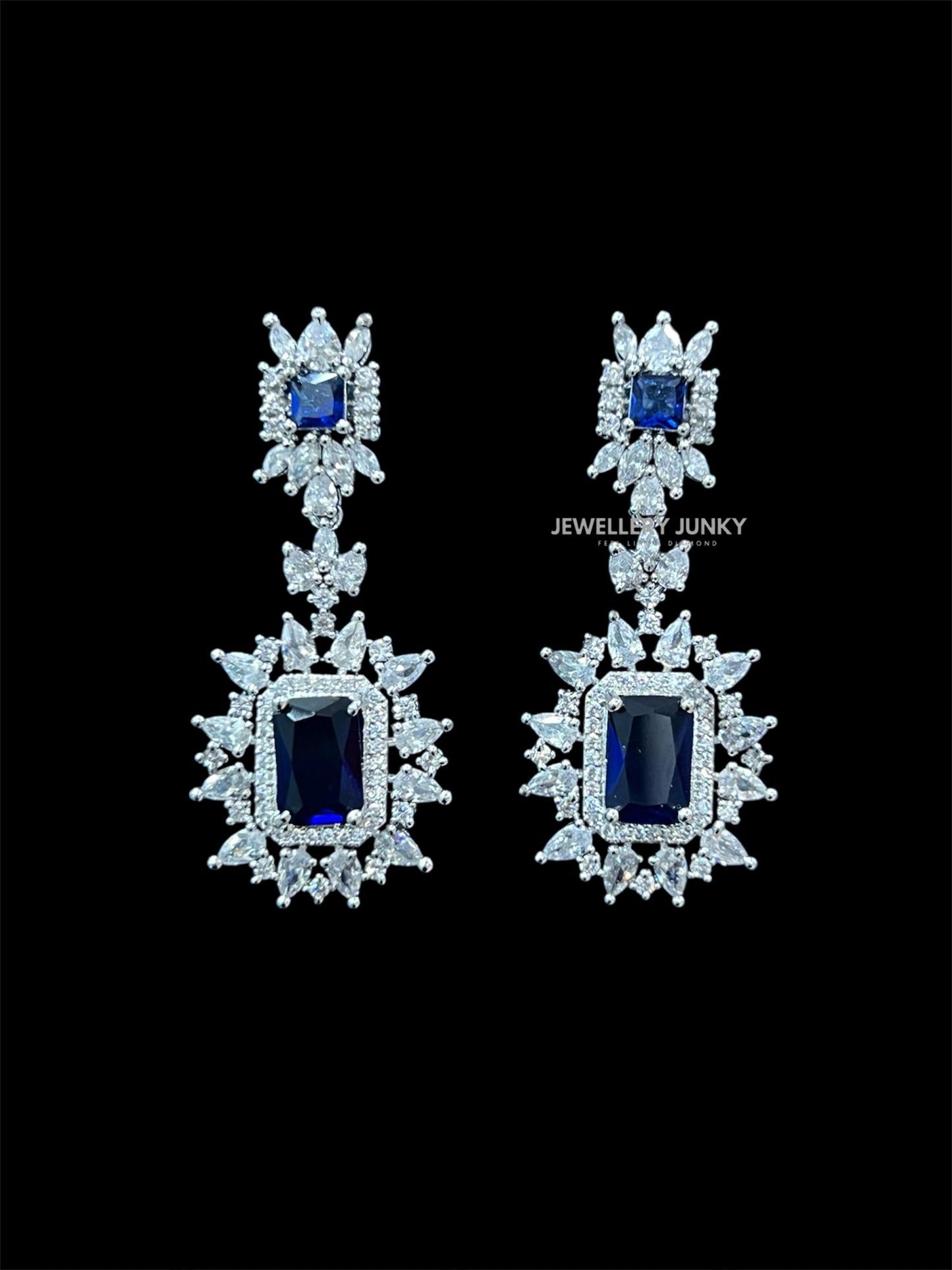 RAHI DIAMOND NECKLACE