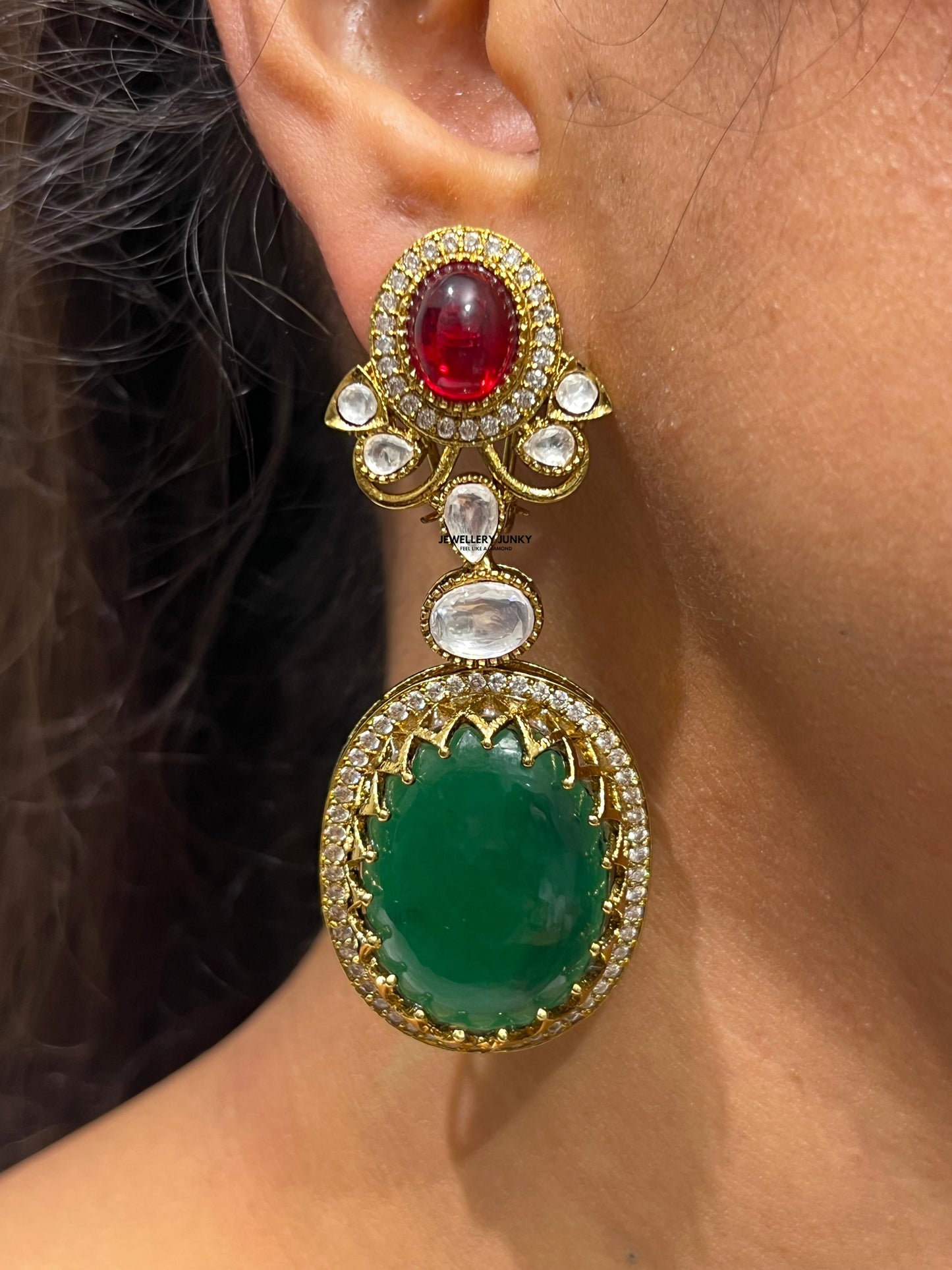 SHIVANGI KUNDAN NECKLACE