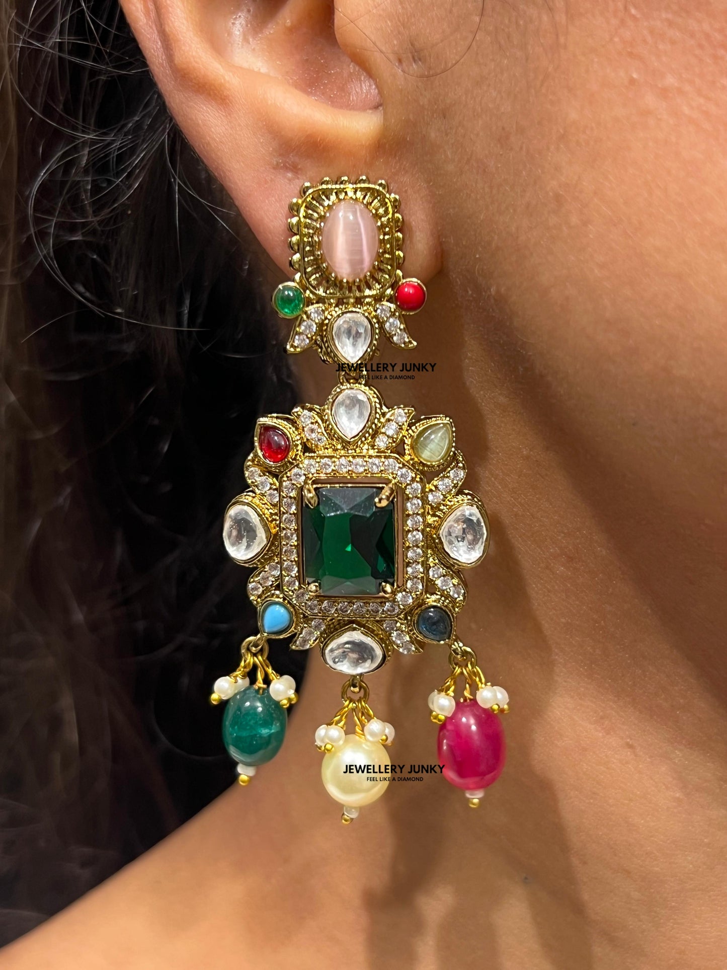YAMINI KUNDAN NECKLACE