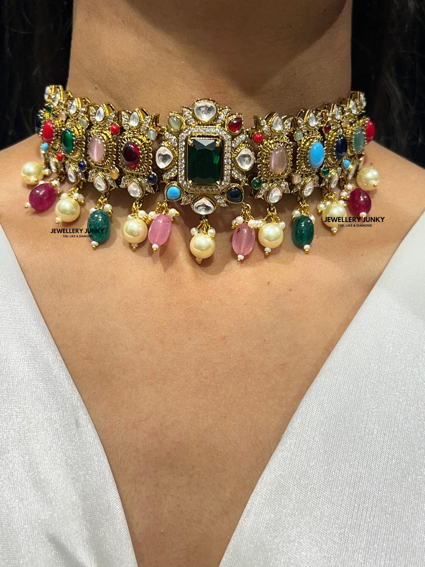 YAMINI KUNDAN NECKLACE