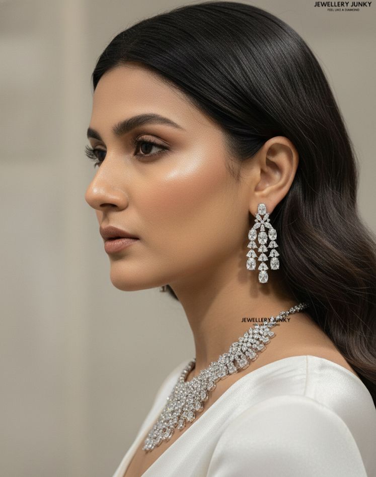 XITI DIAMOND NECKLACE