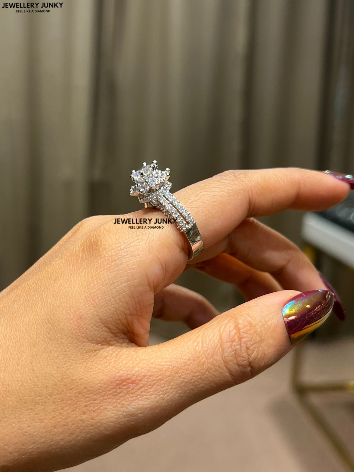 JANVIKA DIAMOND RING