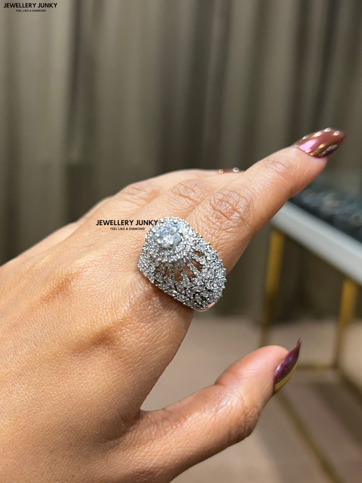 ALFREDA DIAMOND RING