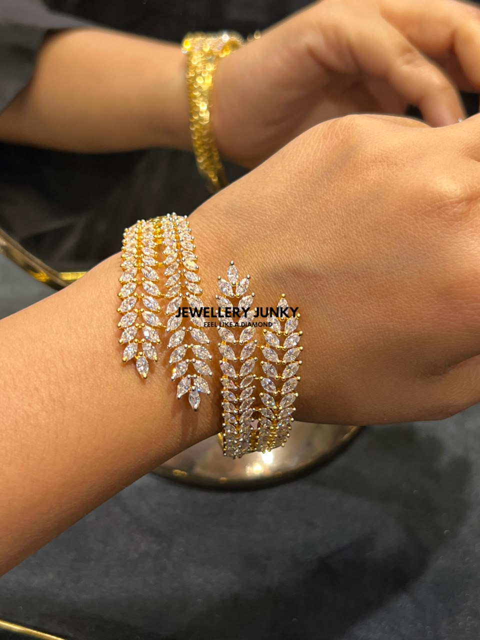 HRIDIKA DIAOMND BRACELET