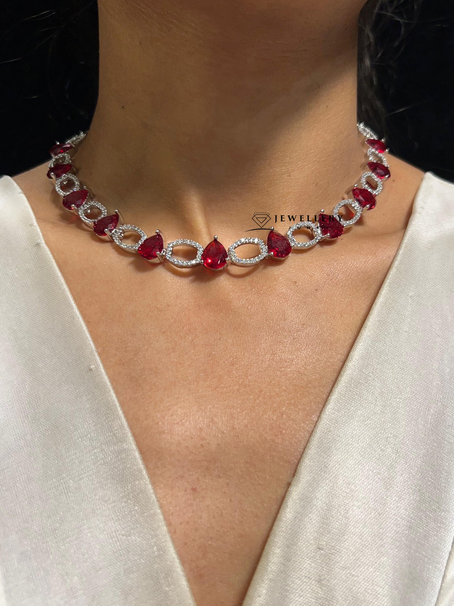 RIVKA DIAMOND NECKLACE