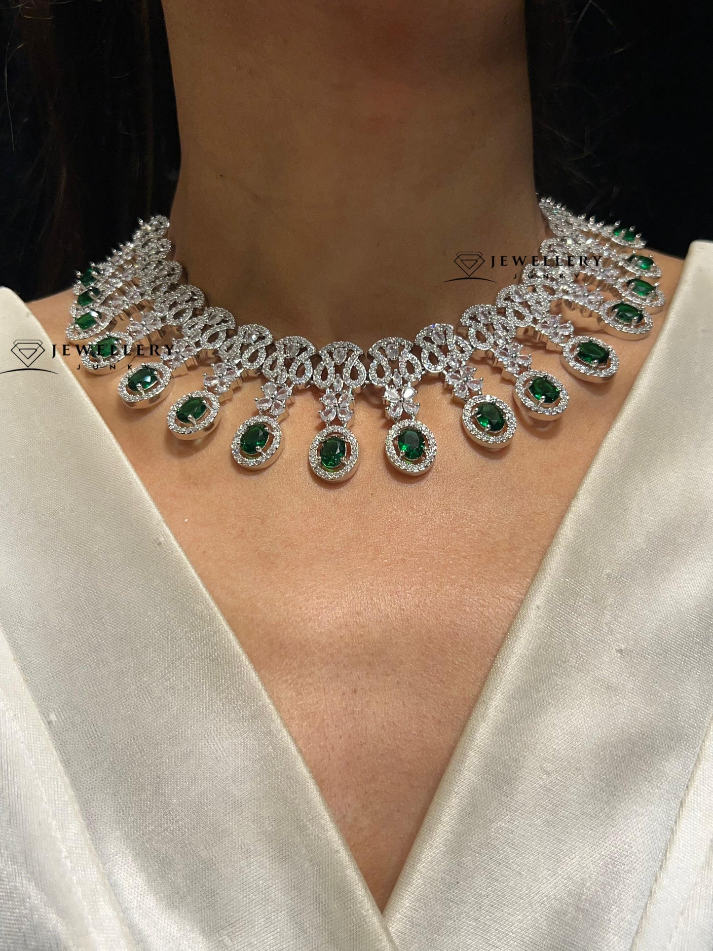 ALESSIA DIAMOND NECKLACE