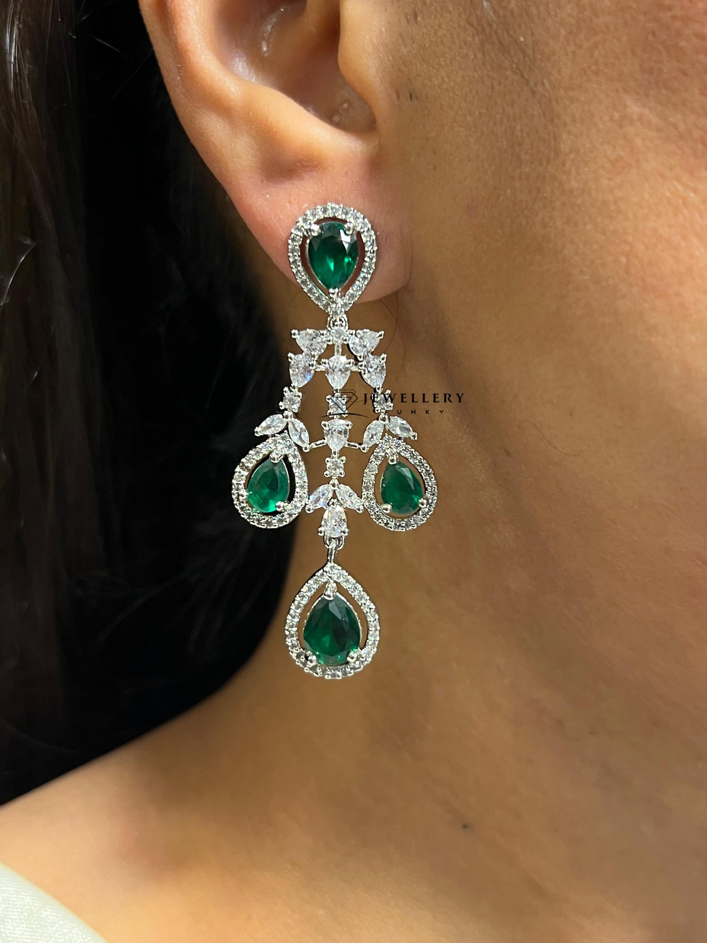 MAXINE DIAMOND NECKLACE