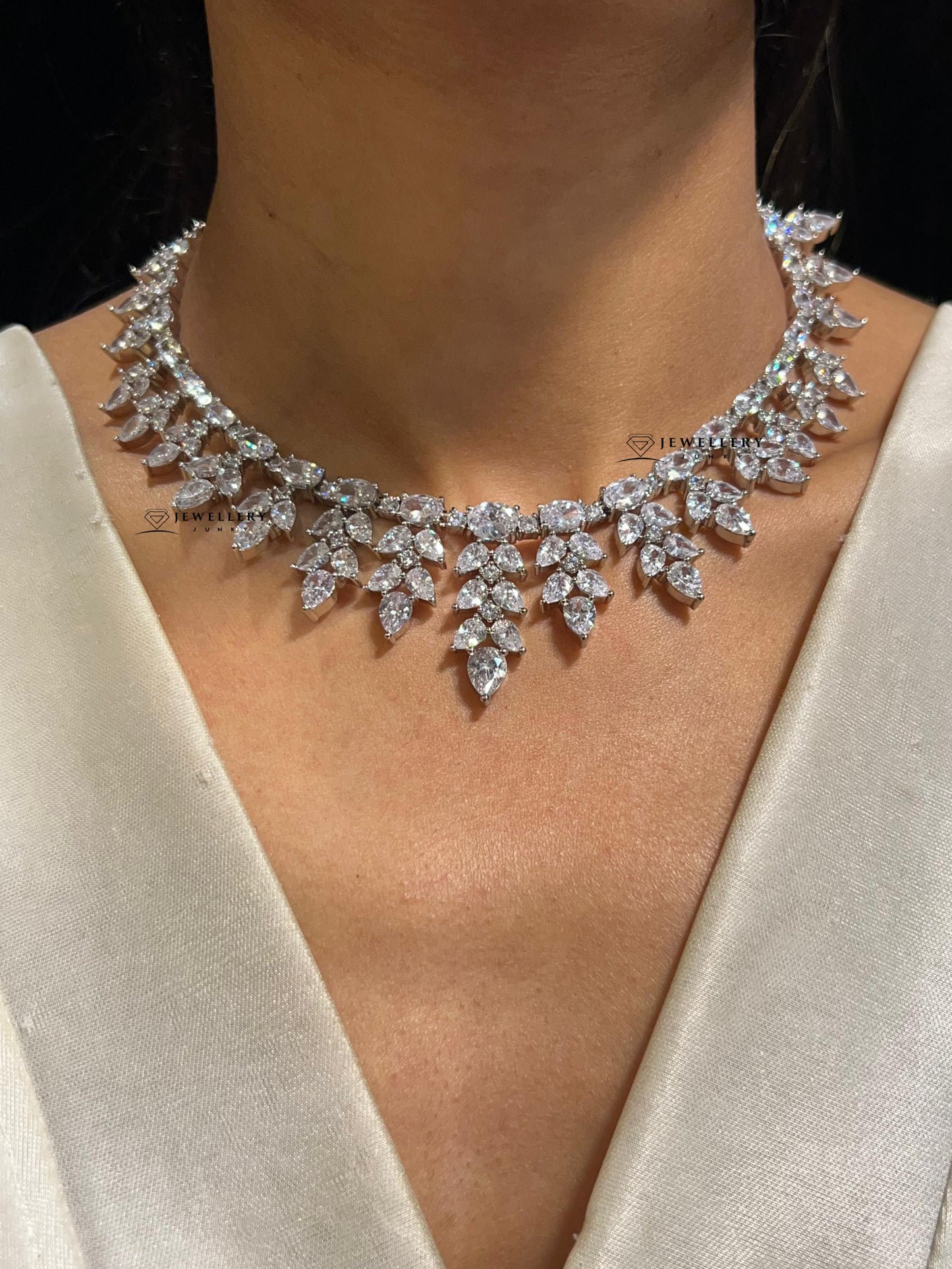 FRANKIE DIAMOND NECKLACE