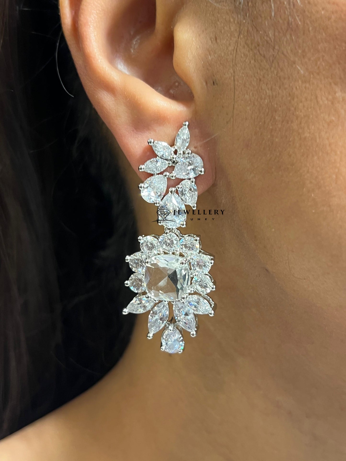 MAIA DIAMOND NECKLACE