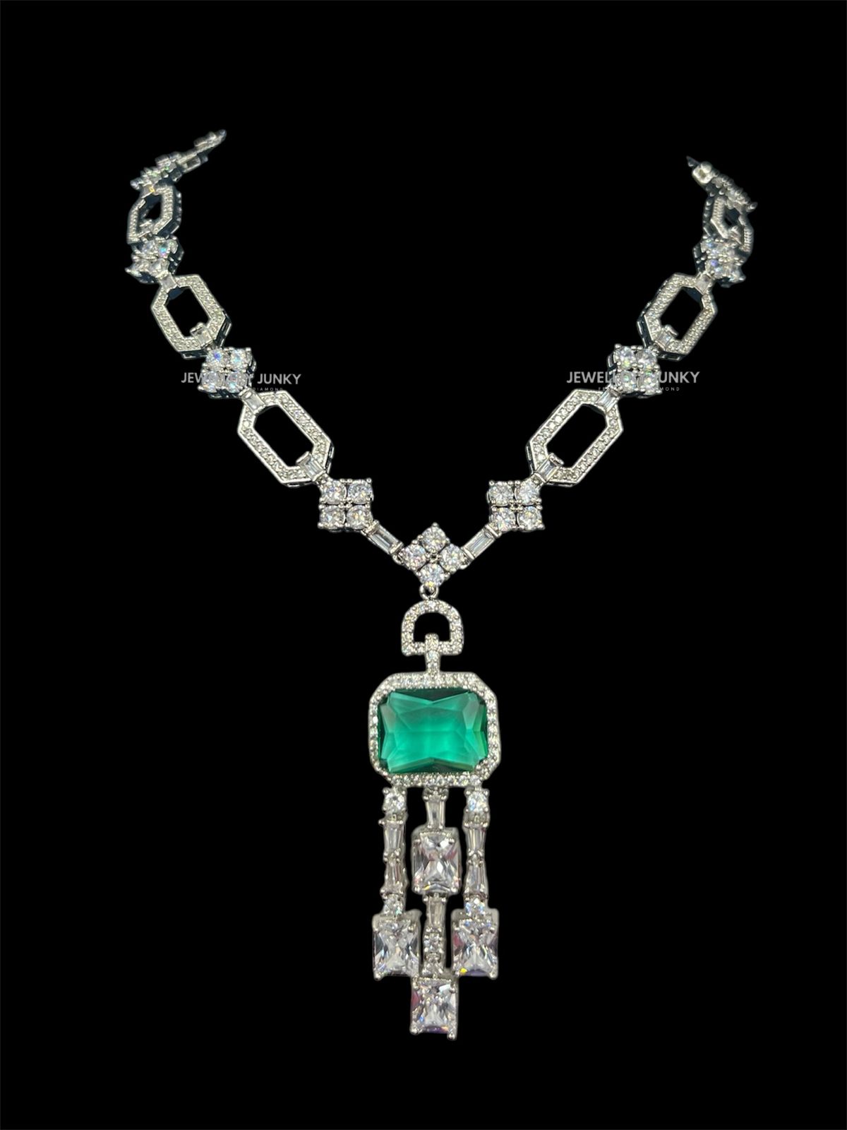 MARGARITA DIAMOND NECKLACE