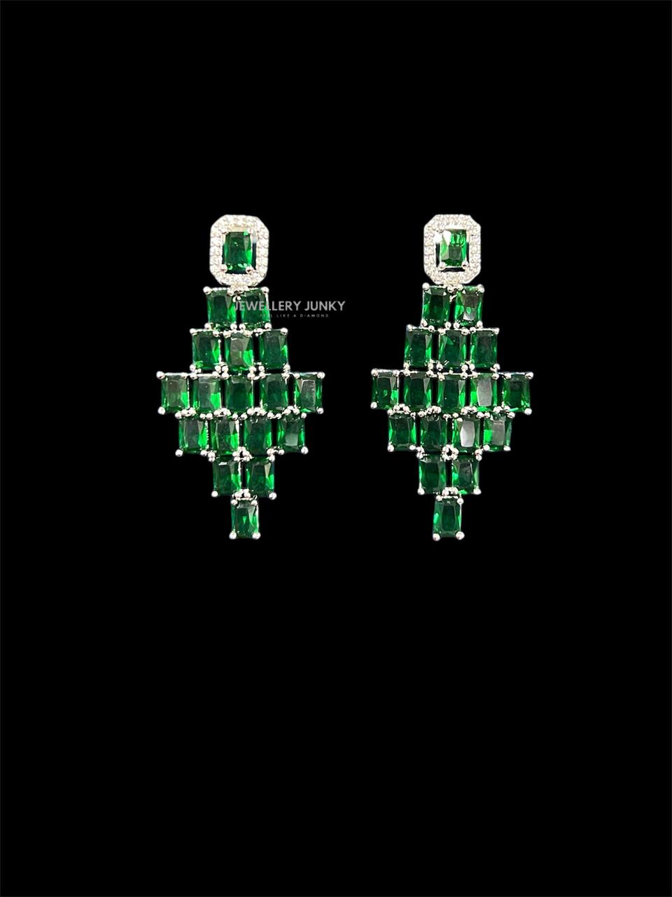 BRINDA DIAMOND NECKLACE N-1534