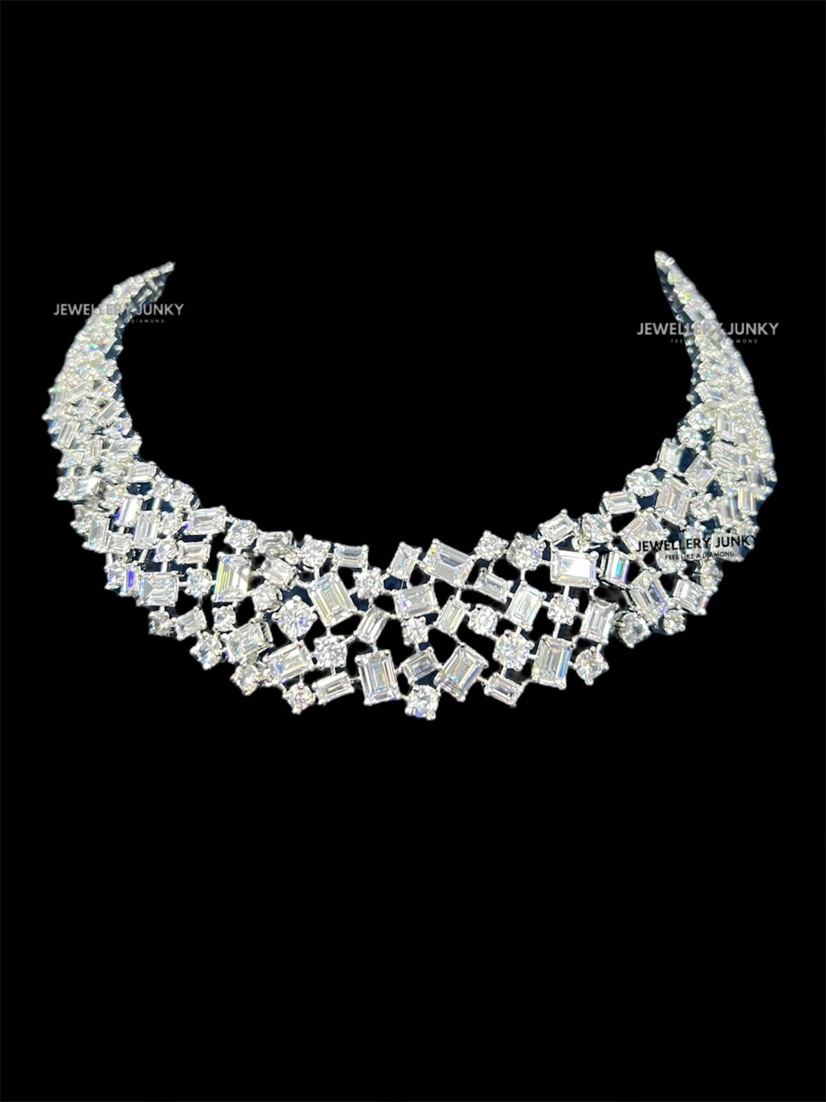 AZARIA DIAMOND NECKLACE