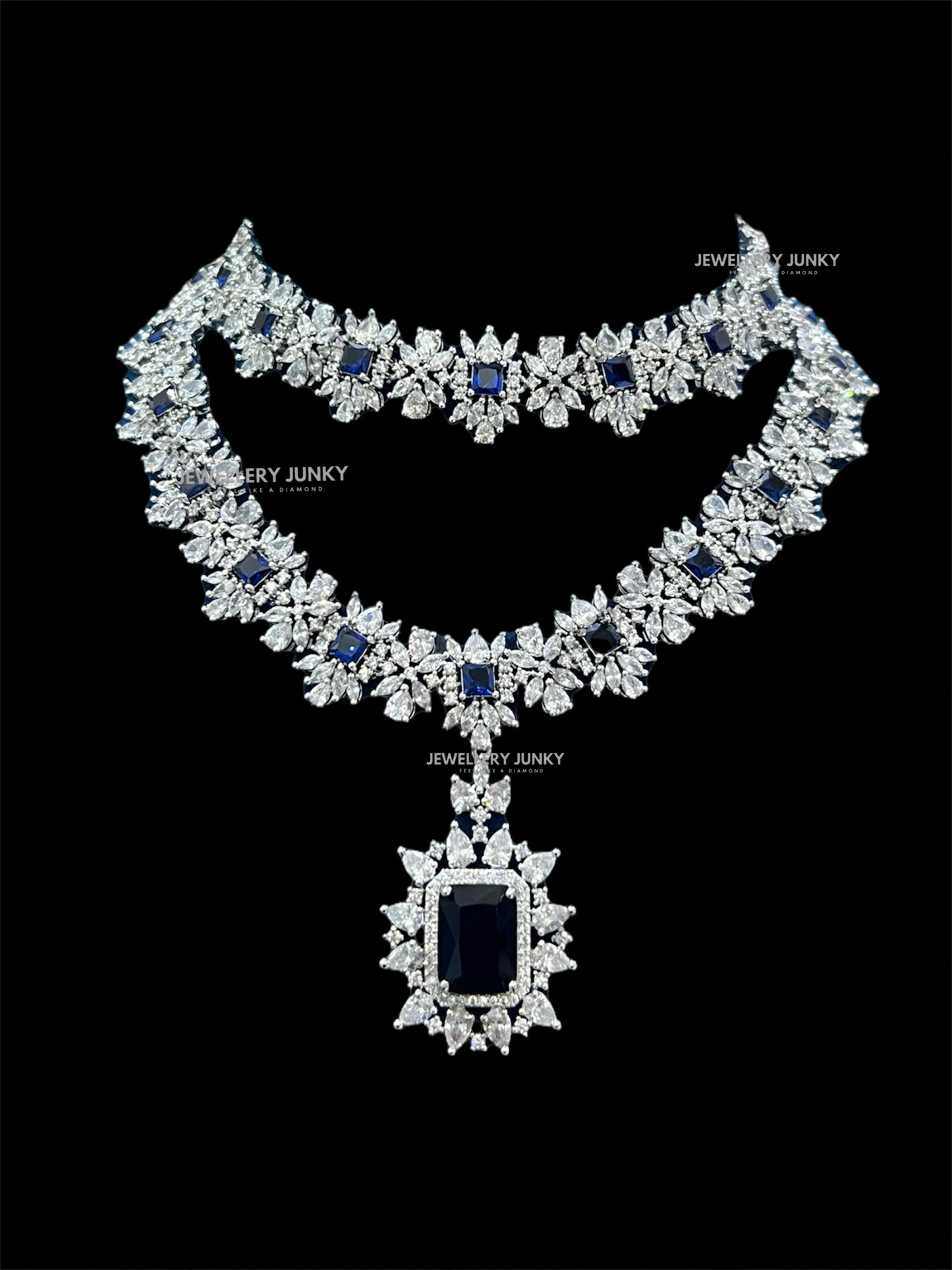 RAHI DIAMOND NECKLACE