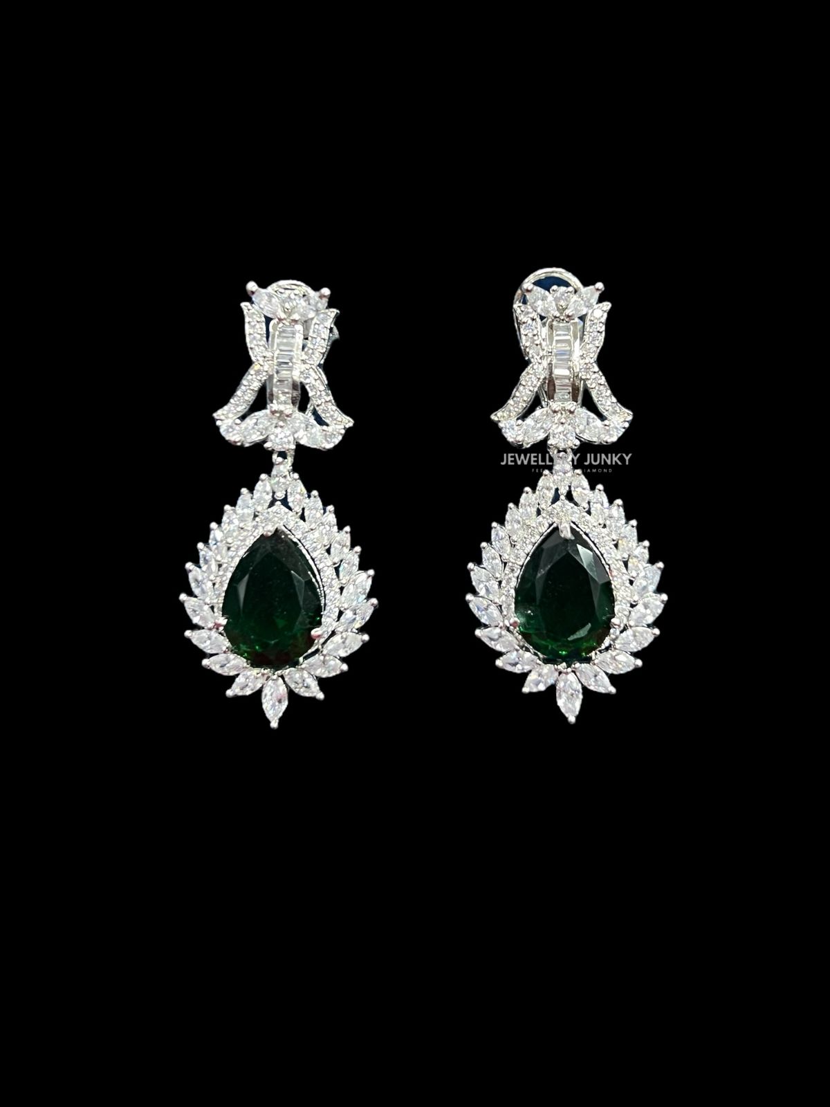 ARUNIMA DIAMOND NECKLACE N-1224