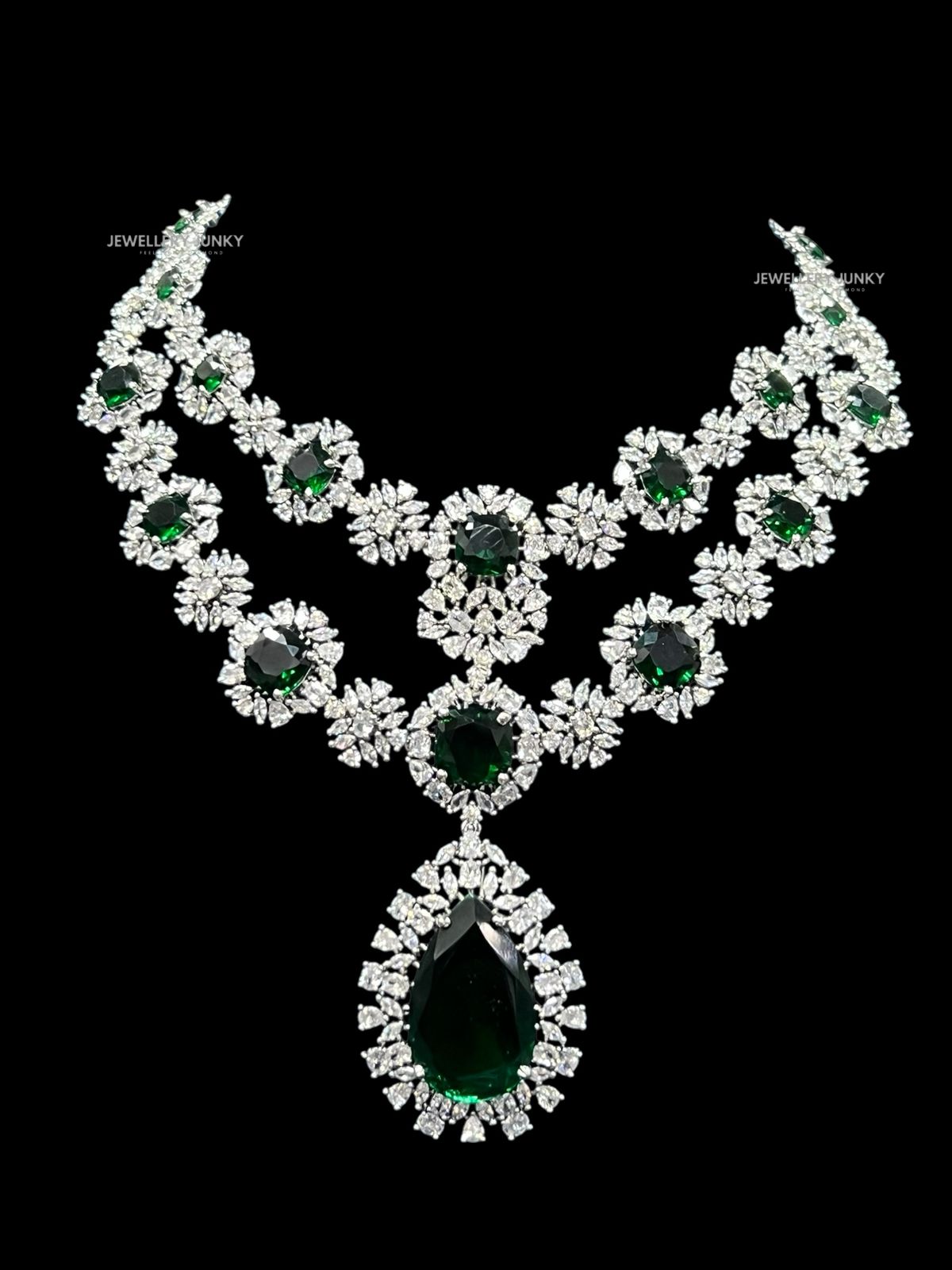 NOLA DIAMOND NECKLACE