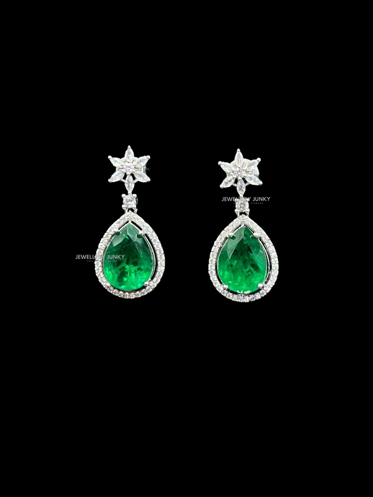 EMERSON DIAMOND NECKLACE