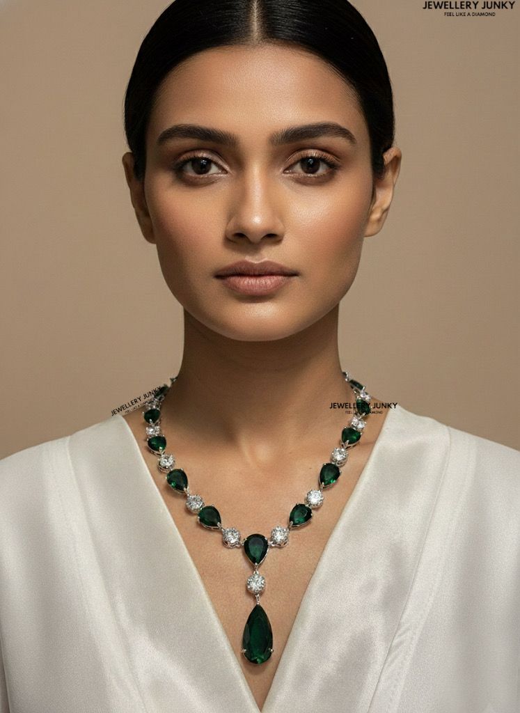 AZARI DIAMOND NECKLACE