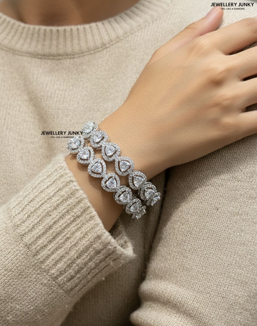 AASHNA DIAMOND BANGLES